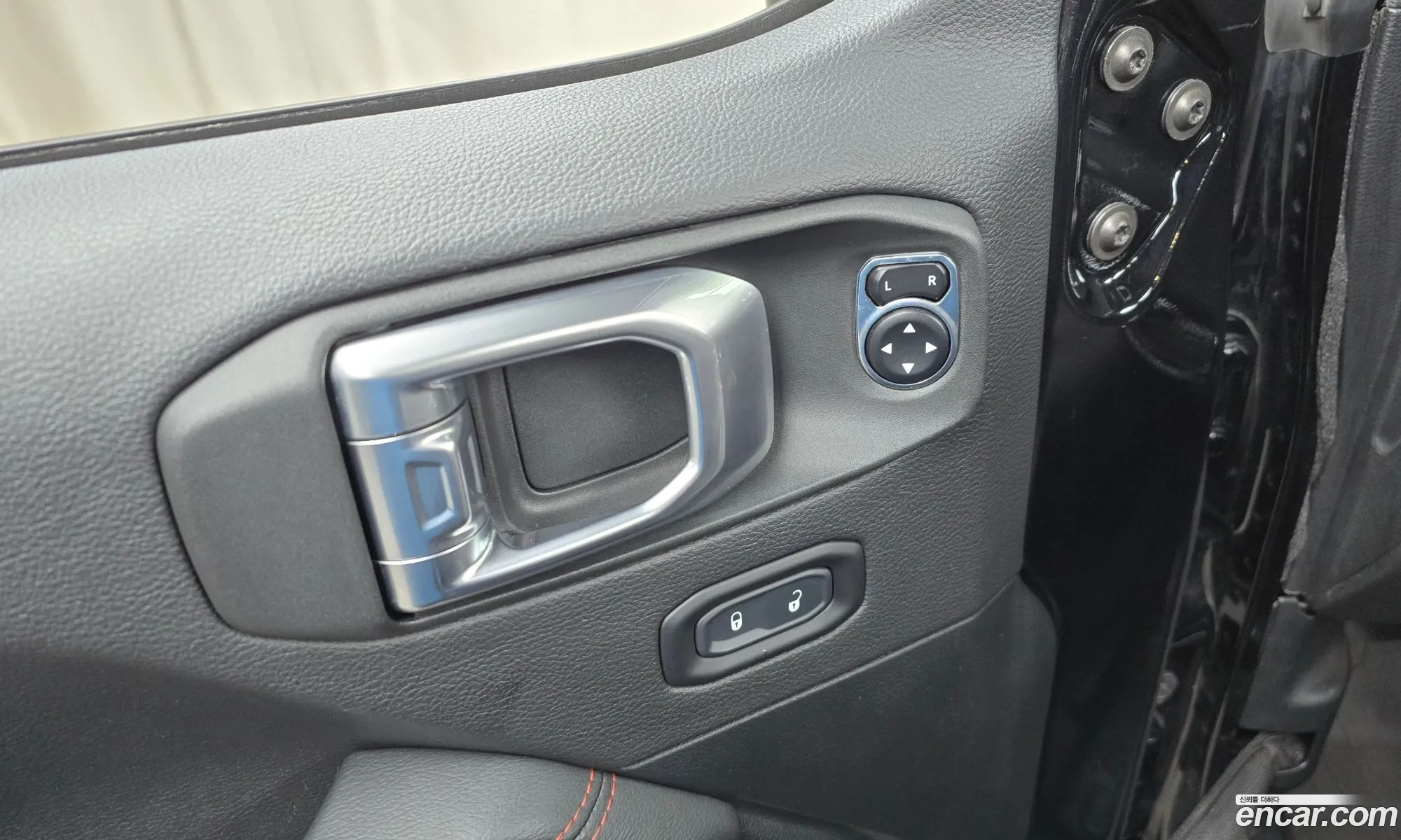 Jeep Wrangler 2020 — 9