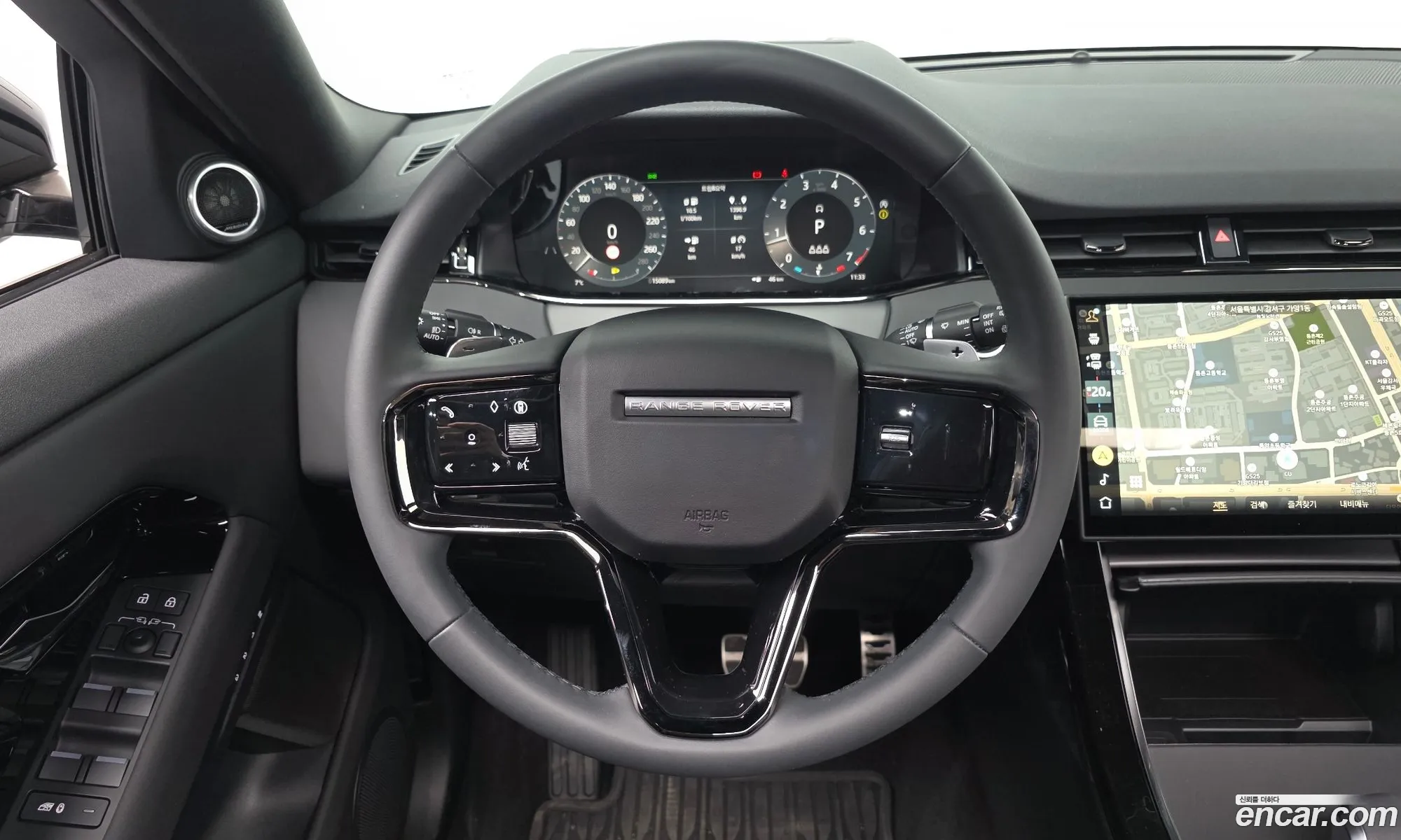 Land Rover Range Rover Evoque 2024 — 17