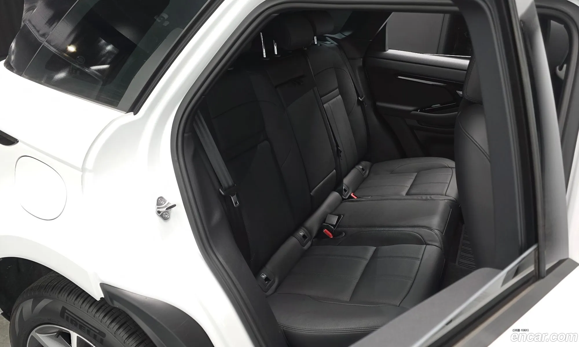 Land Rover Range Rover Evoque 2024 — 10