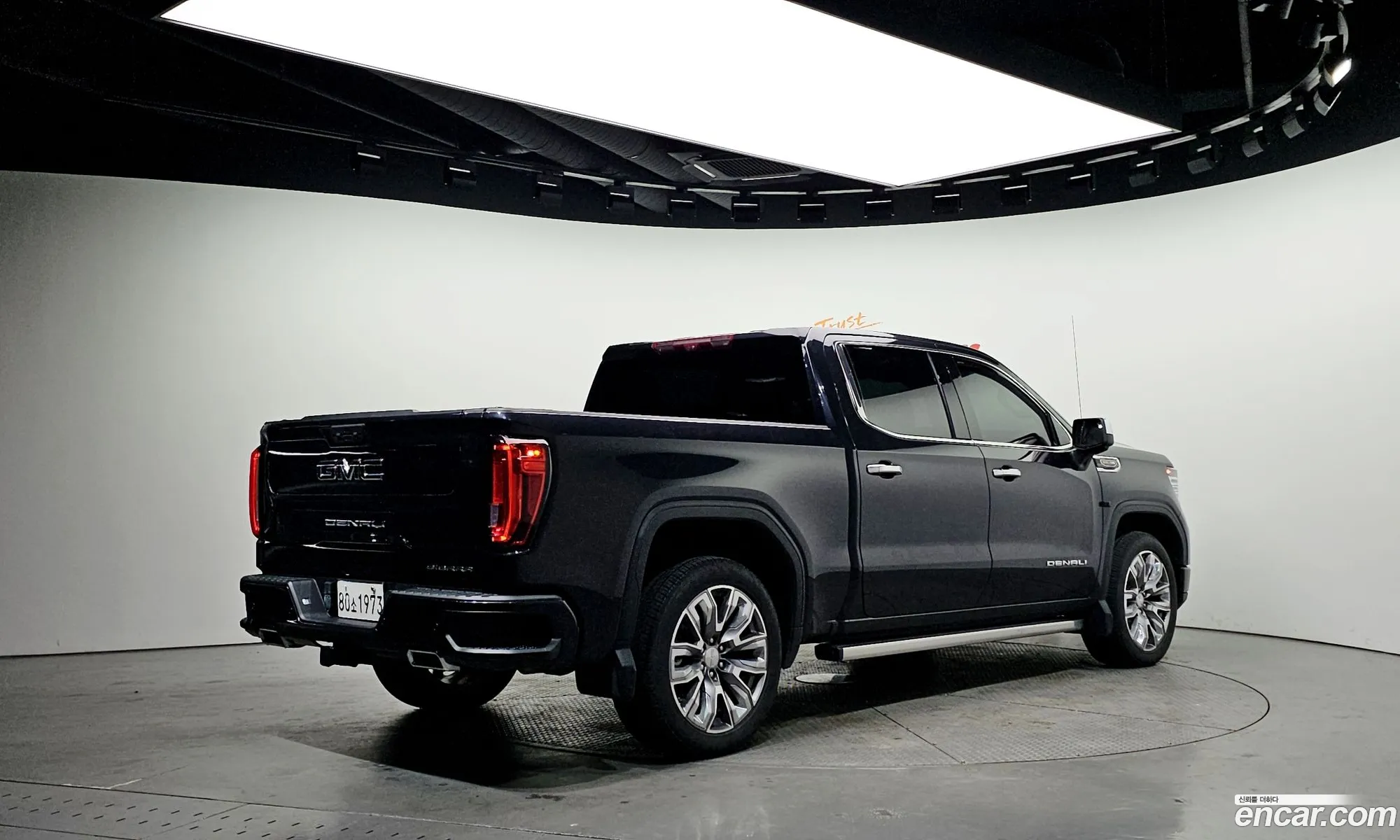 GMC Sierra 2023 — 8