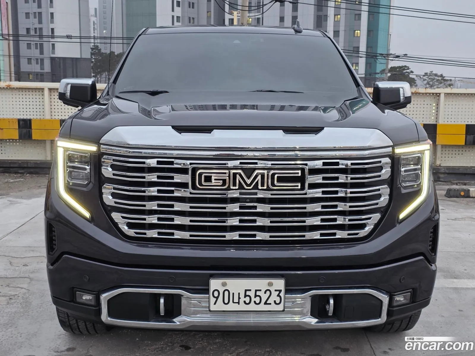 GMC Sierra 2023 — 19