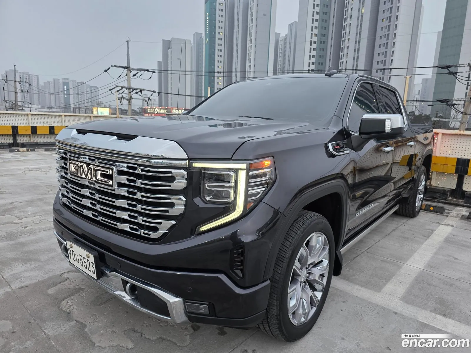 GMC Sierra 2023 — 8