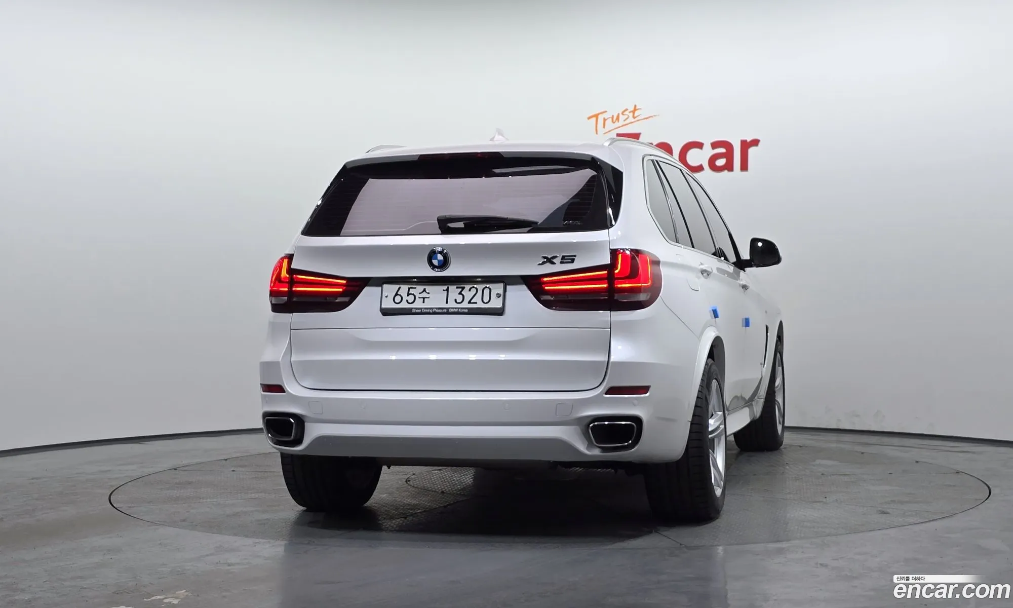 BMW X5 2018 — 7