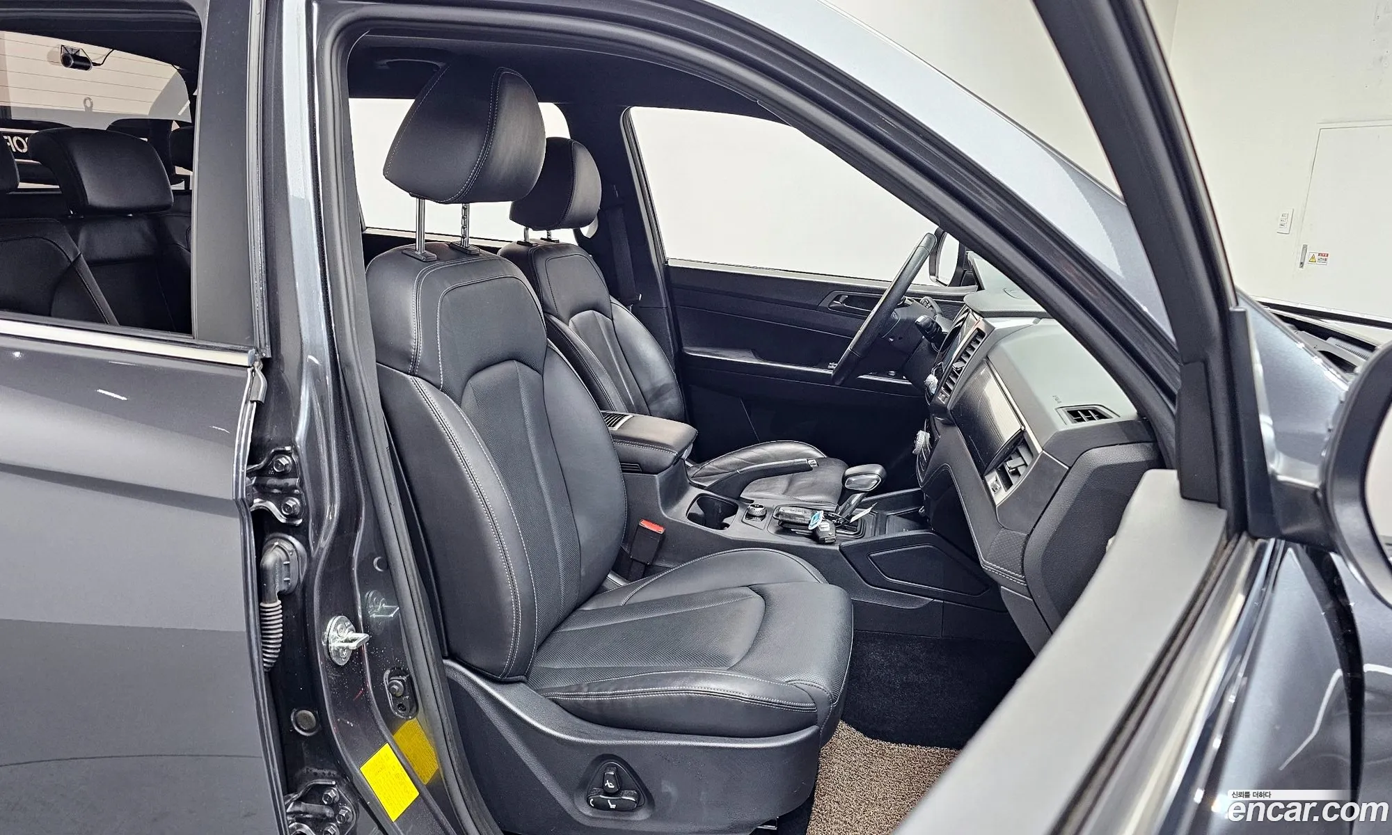 KG Mobility (SsangYong) Rexton Sports Khan 2022 — 4