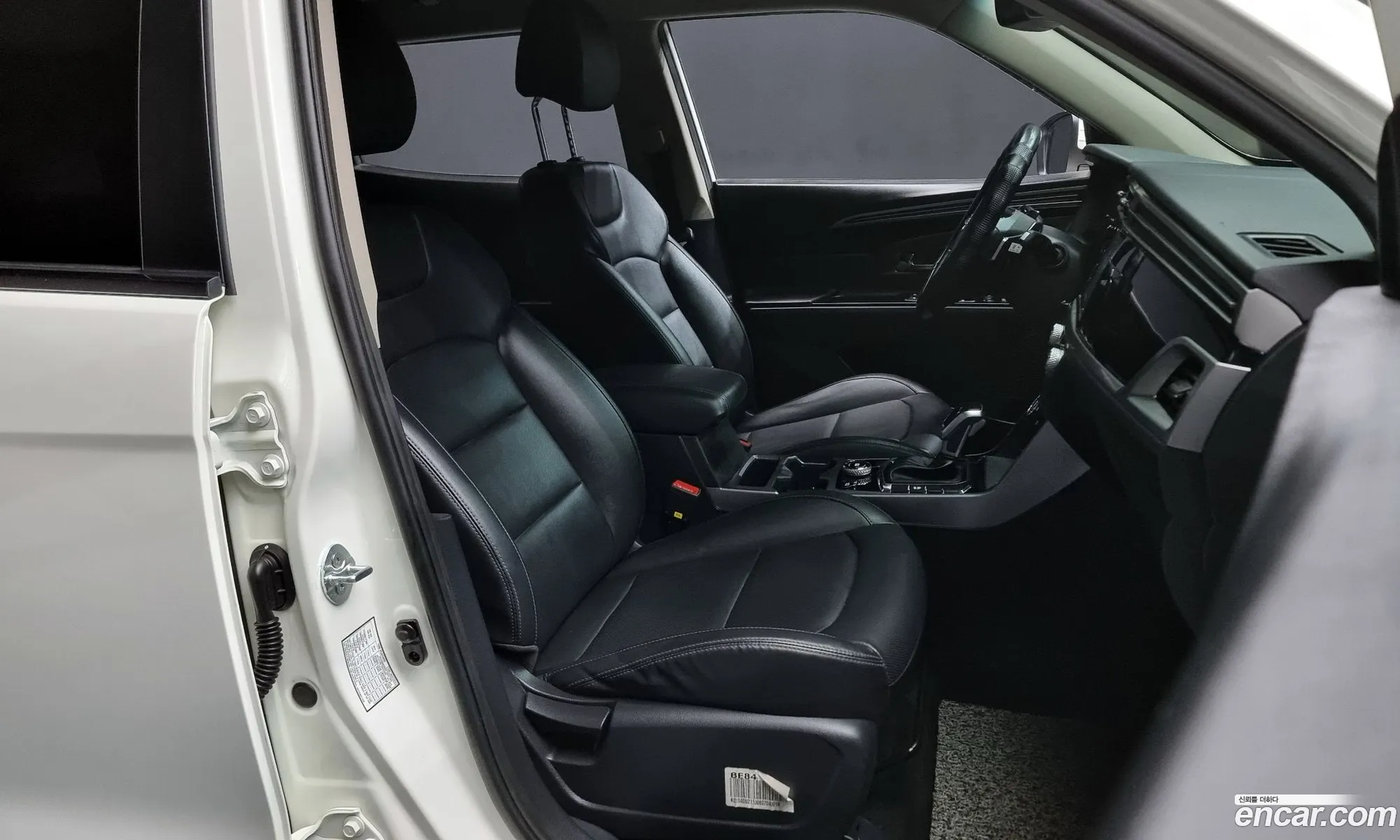 KG Mobility (SsangYong) Beautiful Korando 2021 — 12