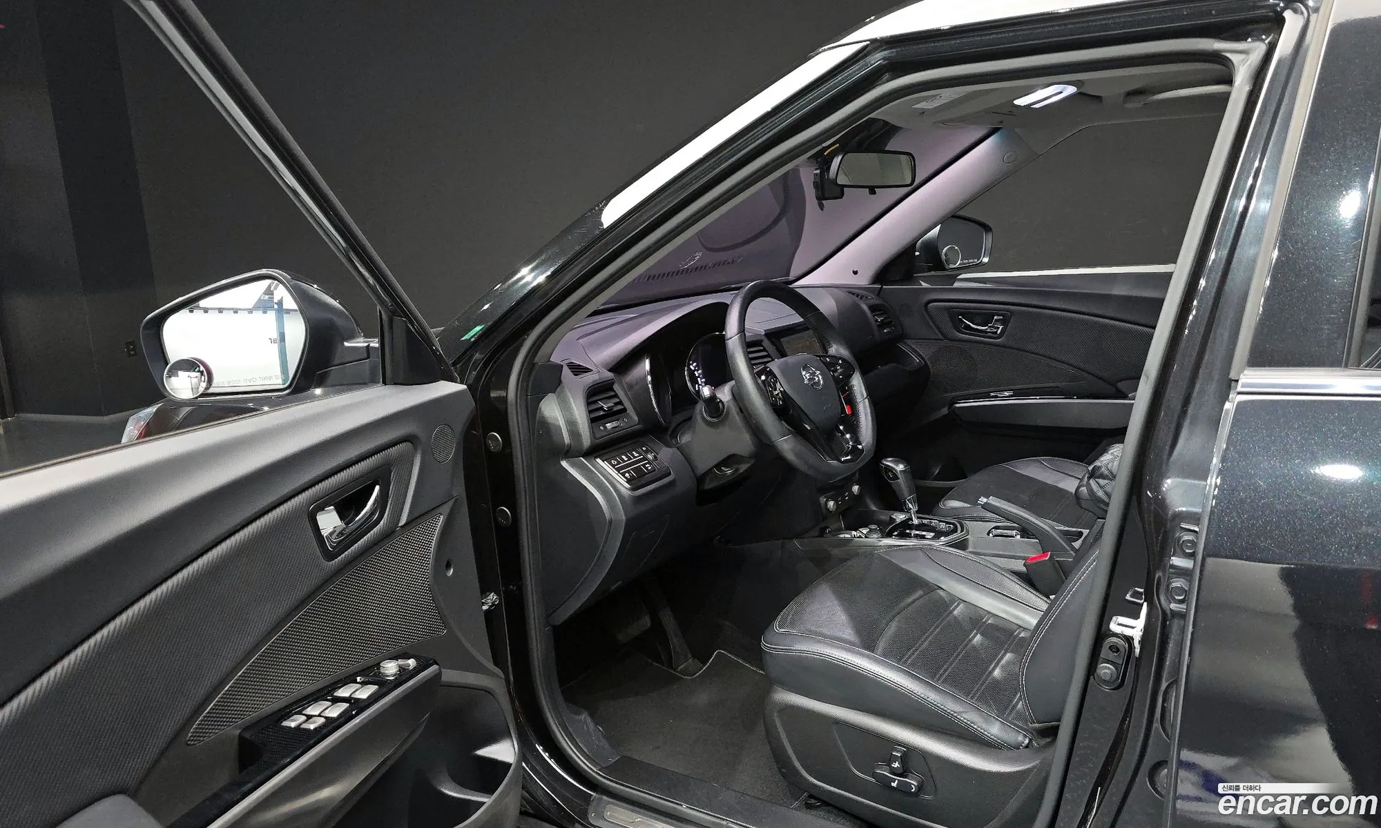 KG Mobility (SsangYong) Tivoli Air 2016 — 15