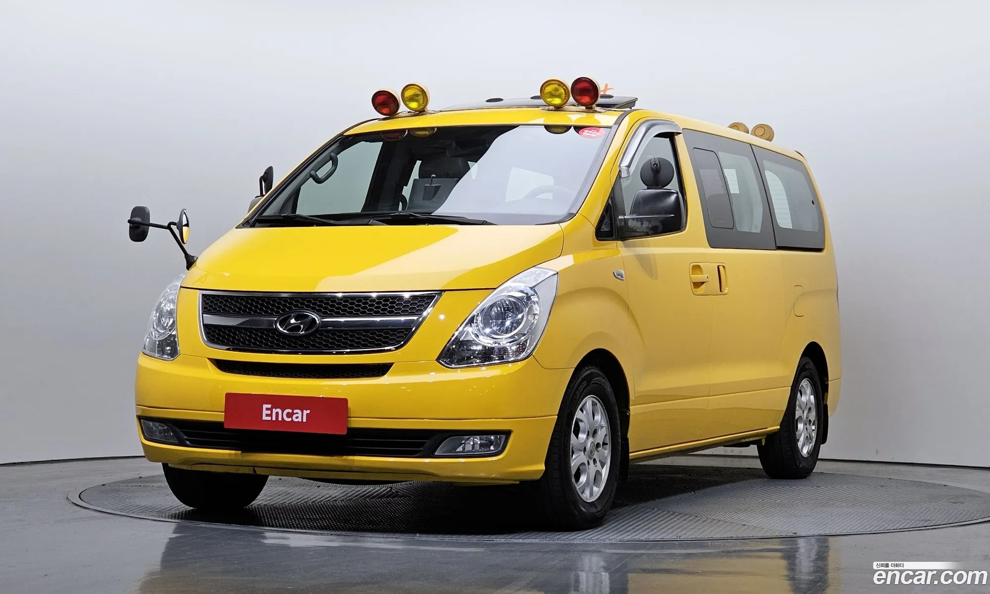 Hyundai Grand Starex 2013 — 12