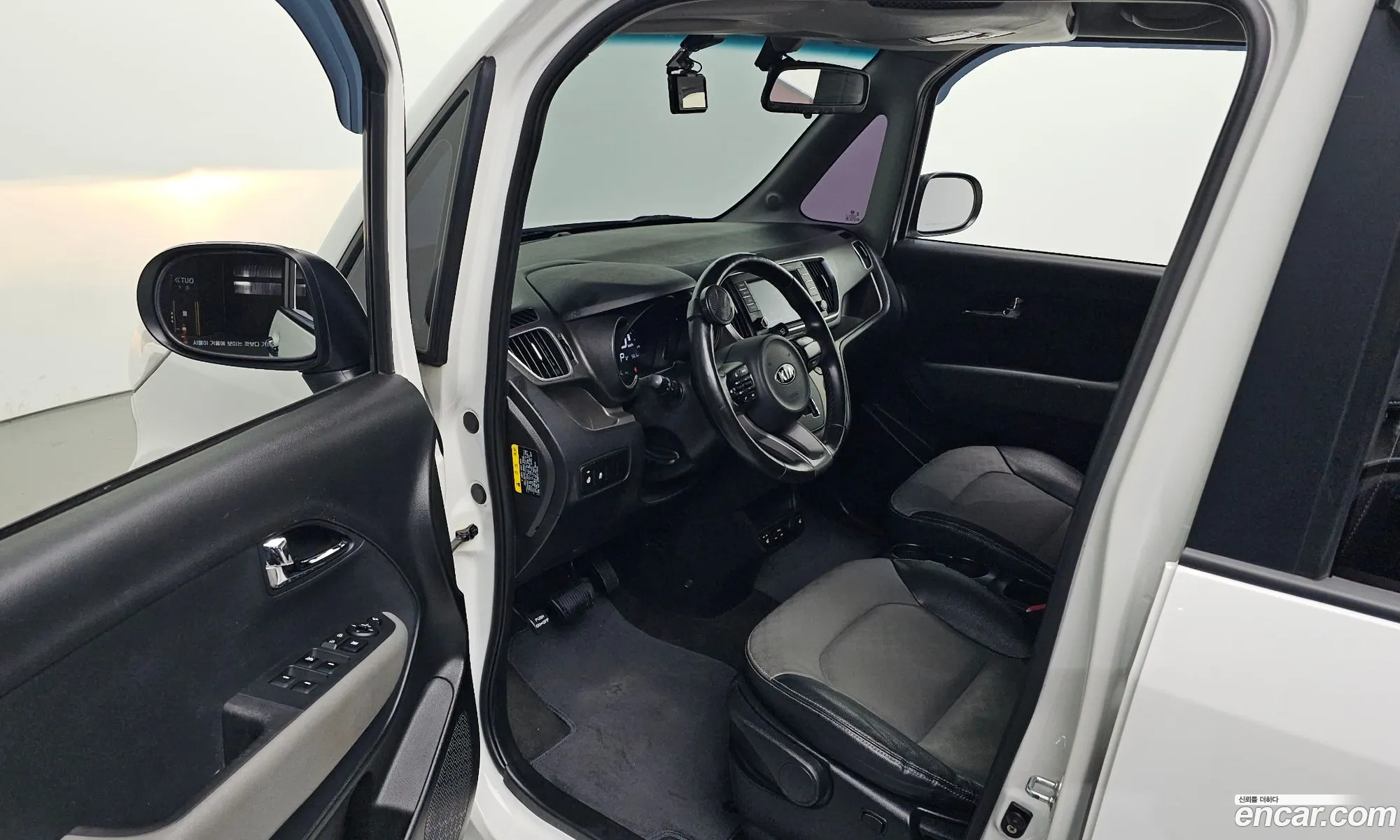 Kia Ray 2019 KNACK811BKT201234 — 9