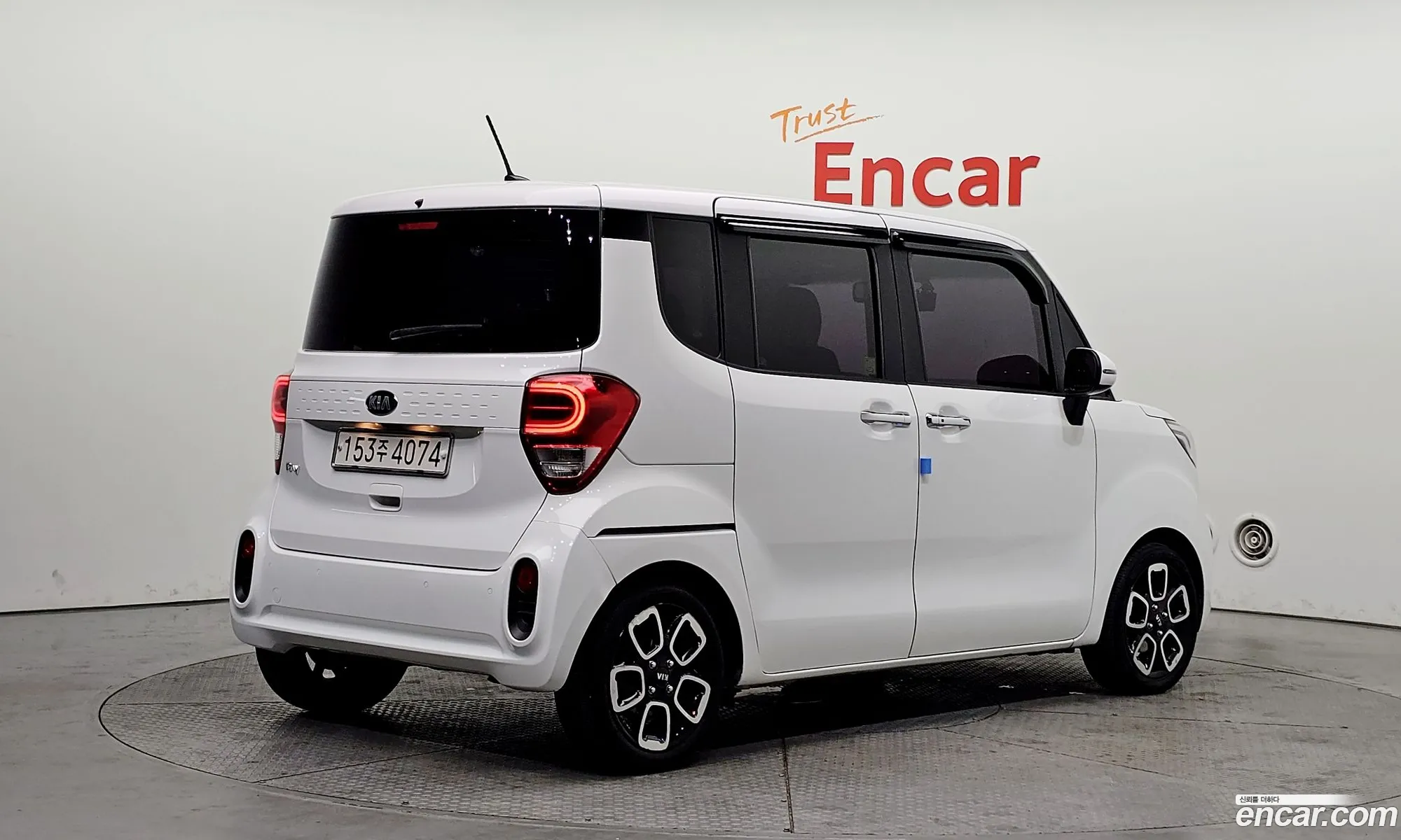 Kia Ray 2019 KNACK811BKT201234 — 16