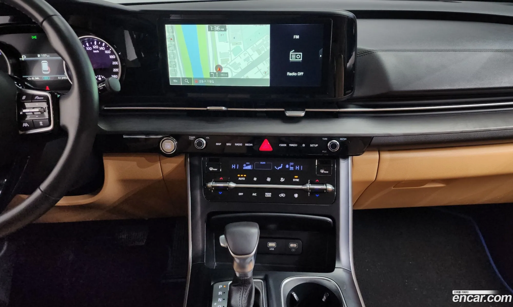 Kia Carnival 2023 — 17