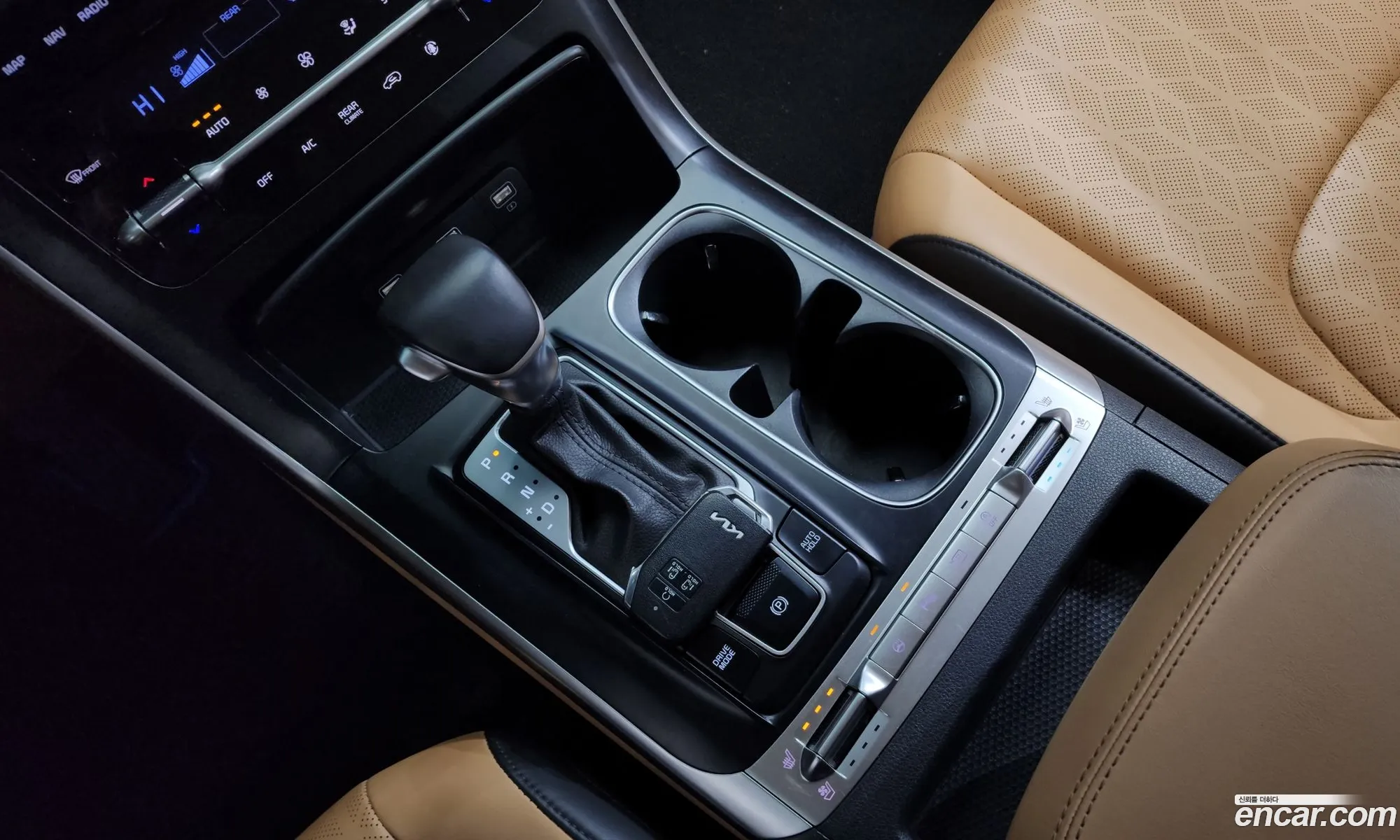 Kia Carnival 2023 — 12