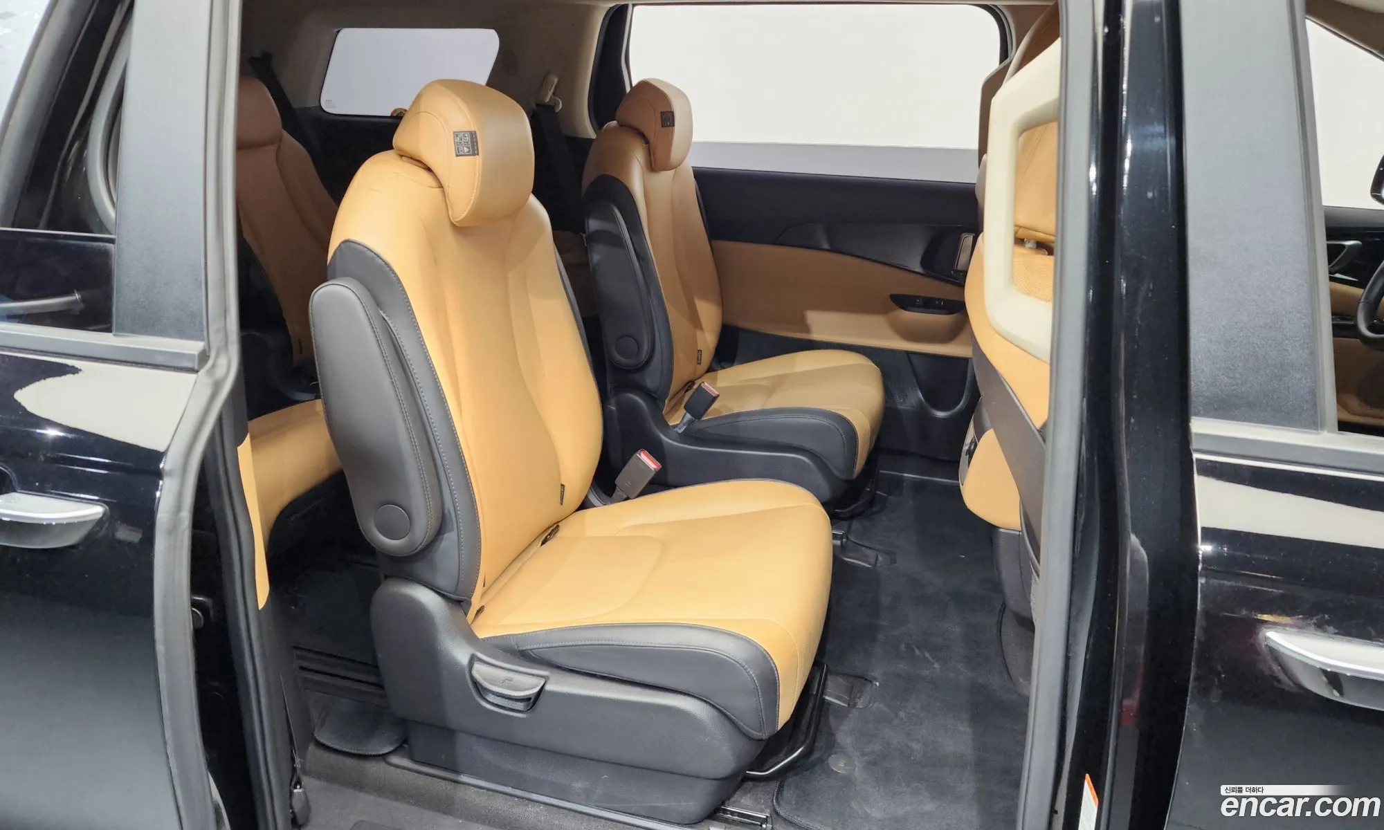 Kia Carnival 2023 — 8