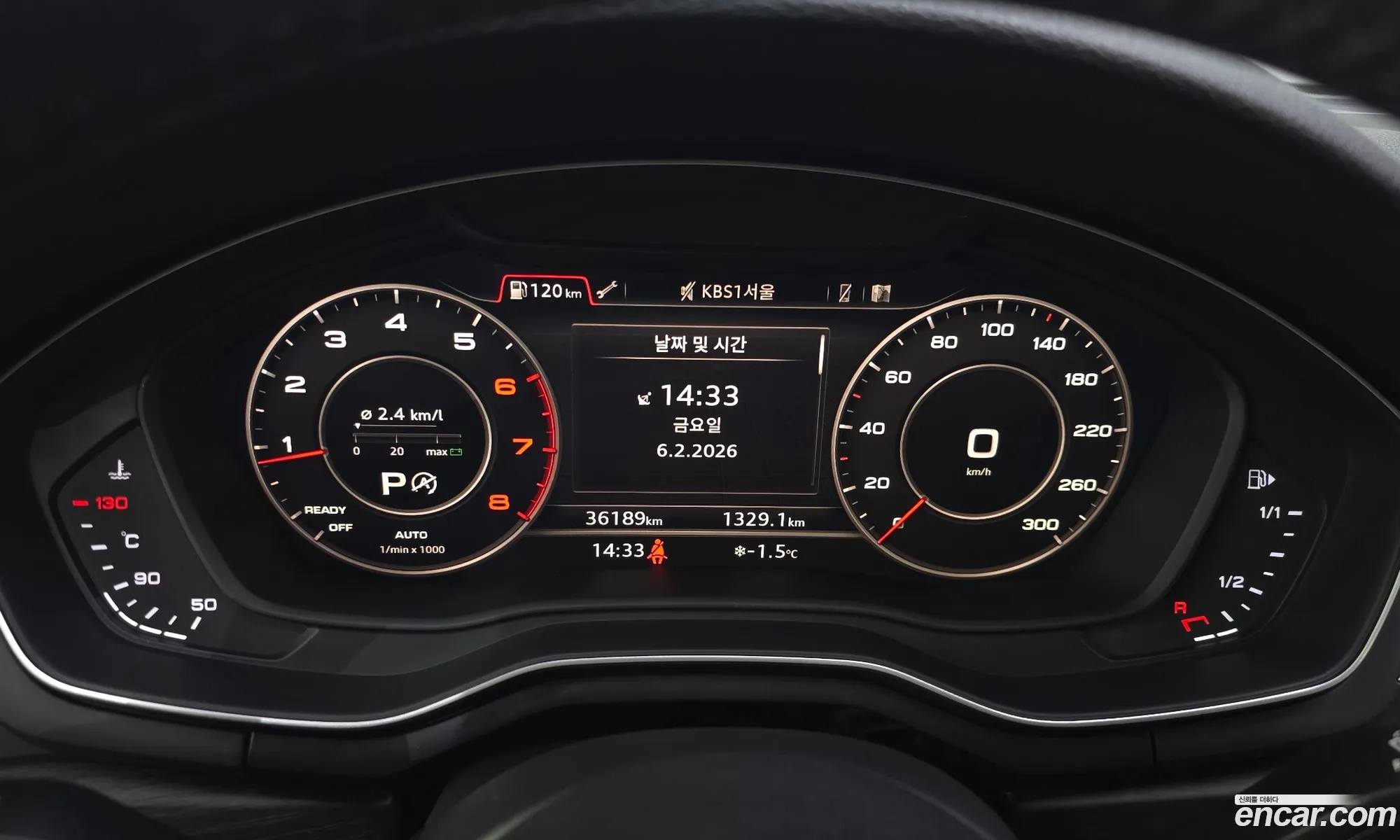 Audi A4 2019 WAUZZZF44KA123385 — 3
