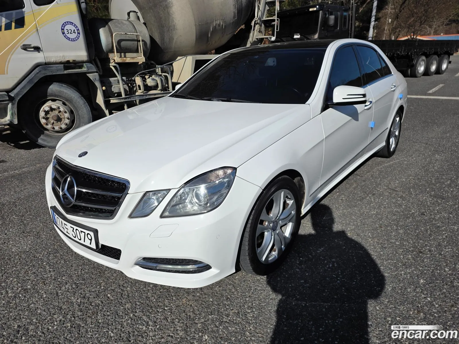 Mercedes-Benz E-Class W212 2013 — 18