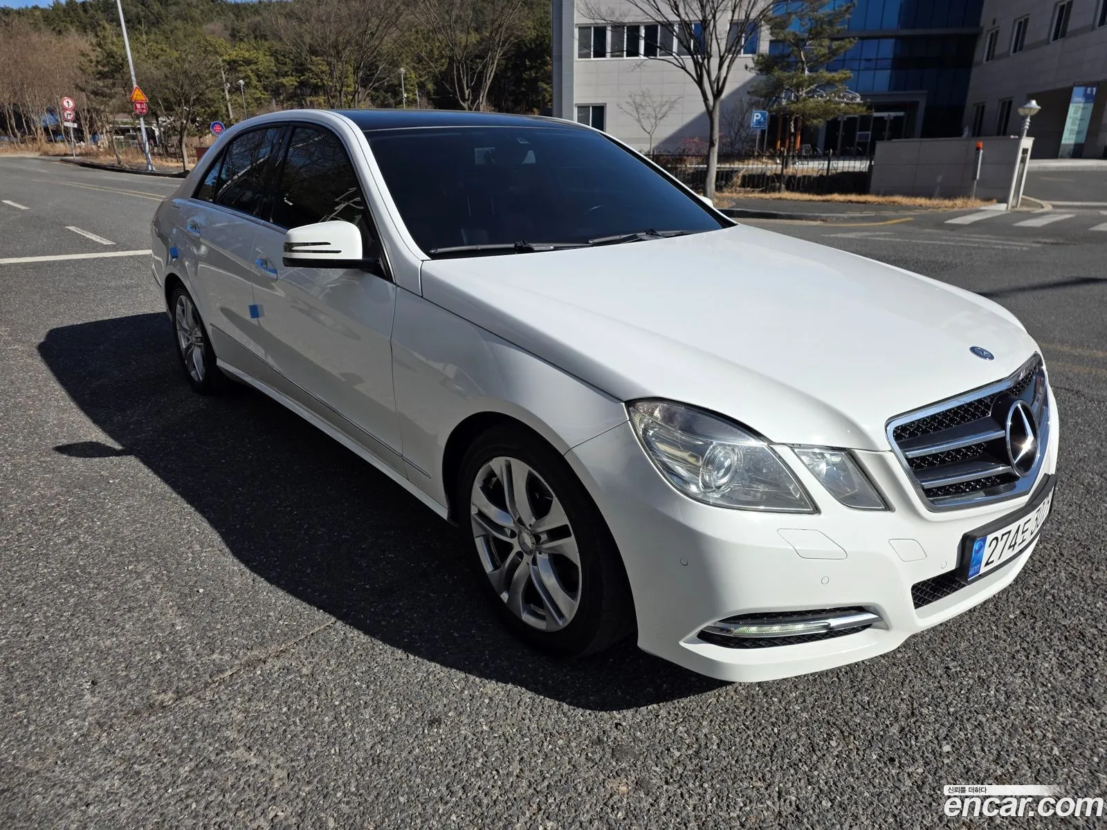 Mercedes-Benz E-Class W212 2013 — 13
