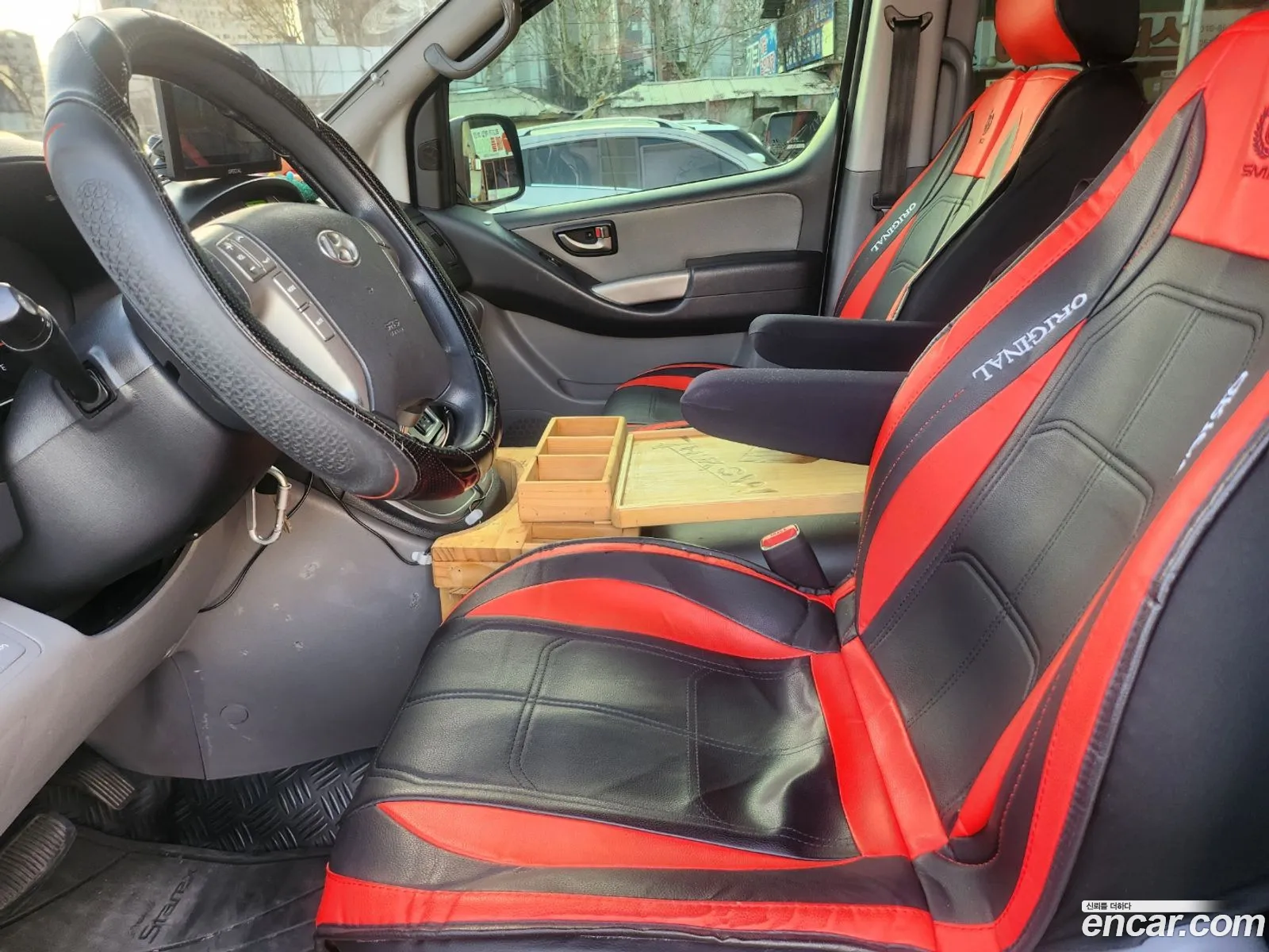 Hyundai Grand Starex 2012 — 2