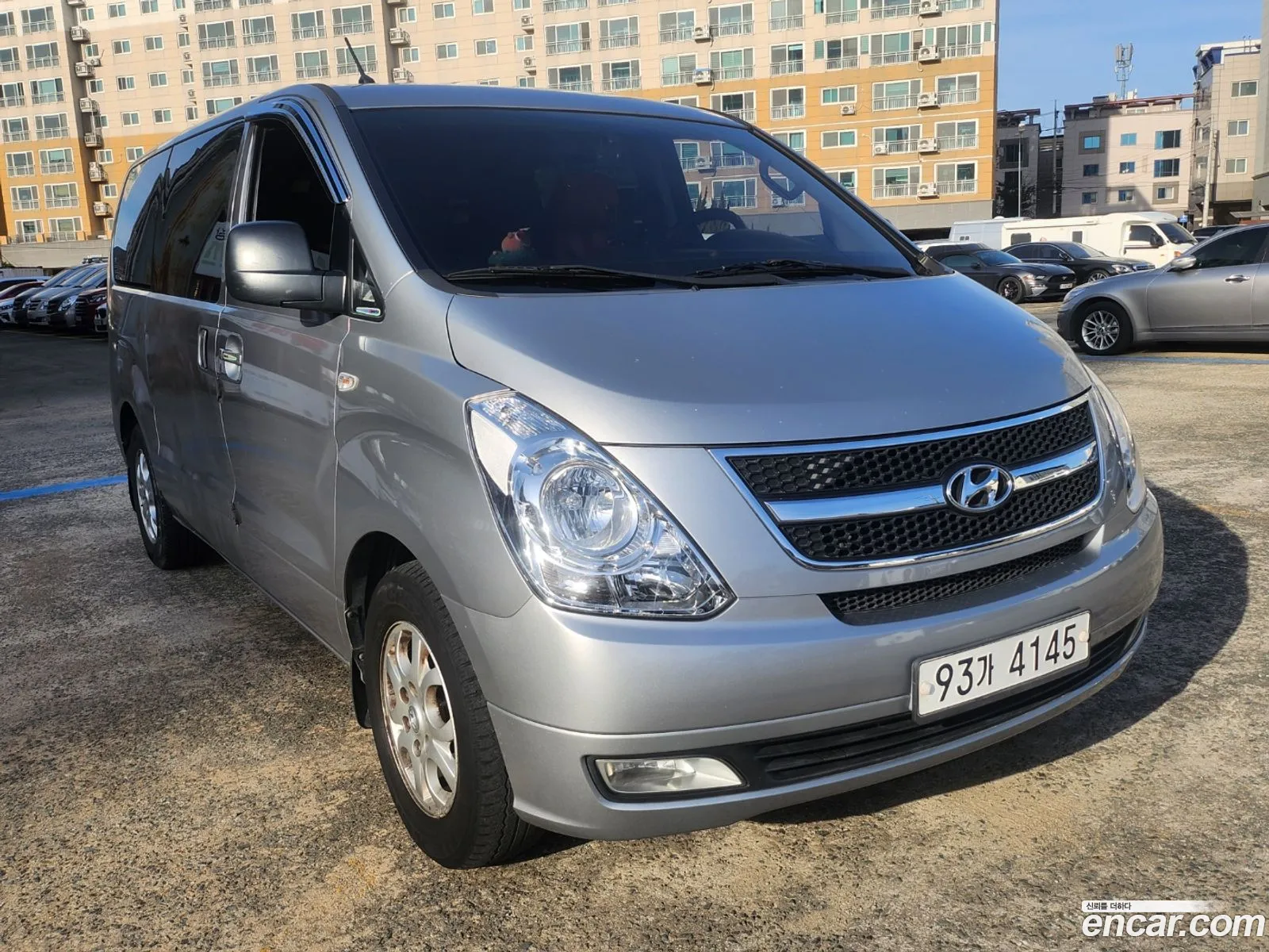 Hyundai Grand Starex 2012 — 16