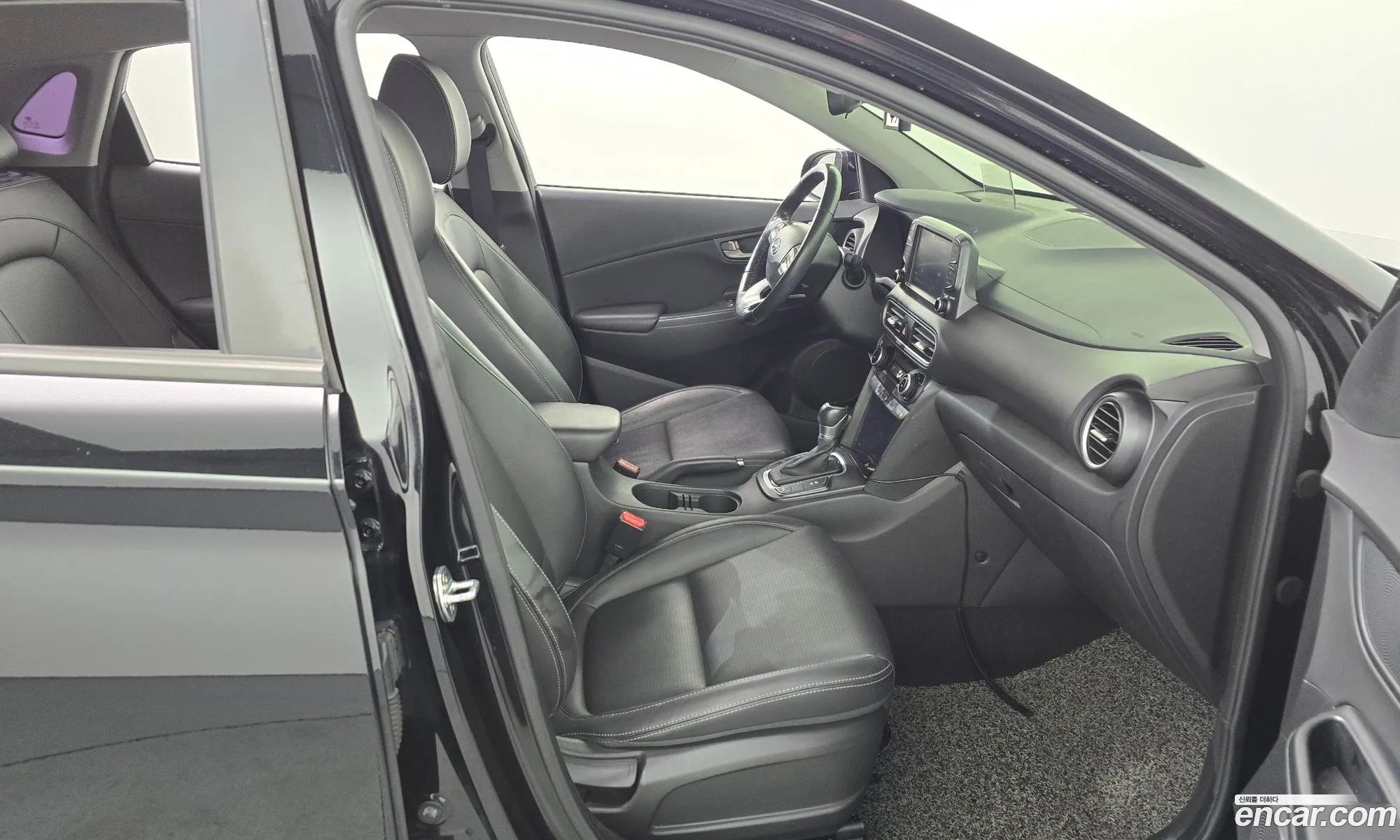 Hyundai Kona 2017 — 16