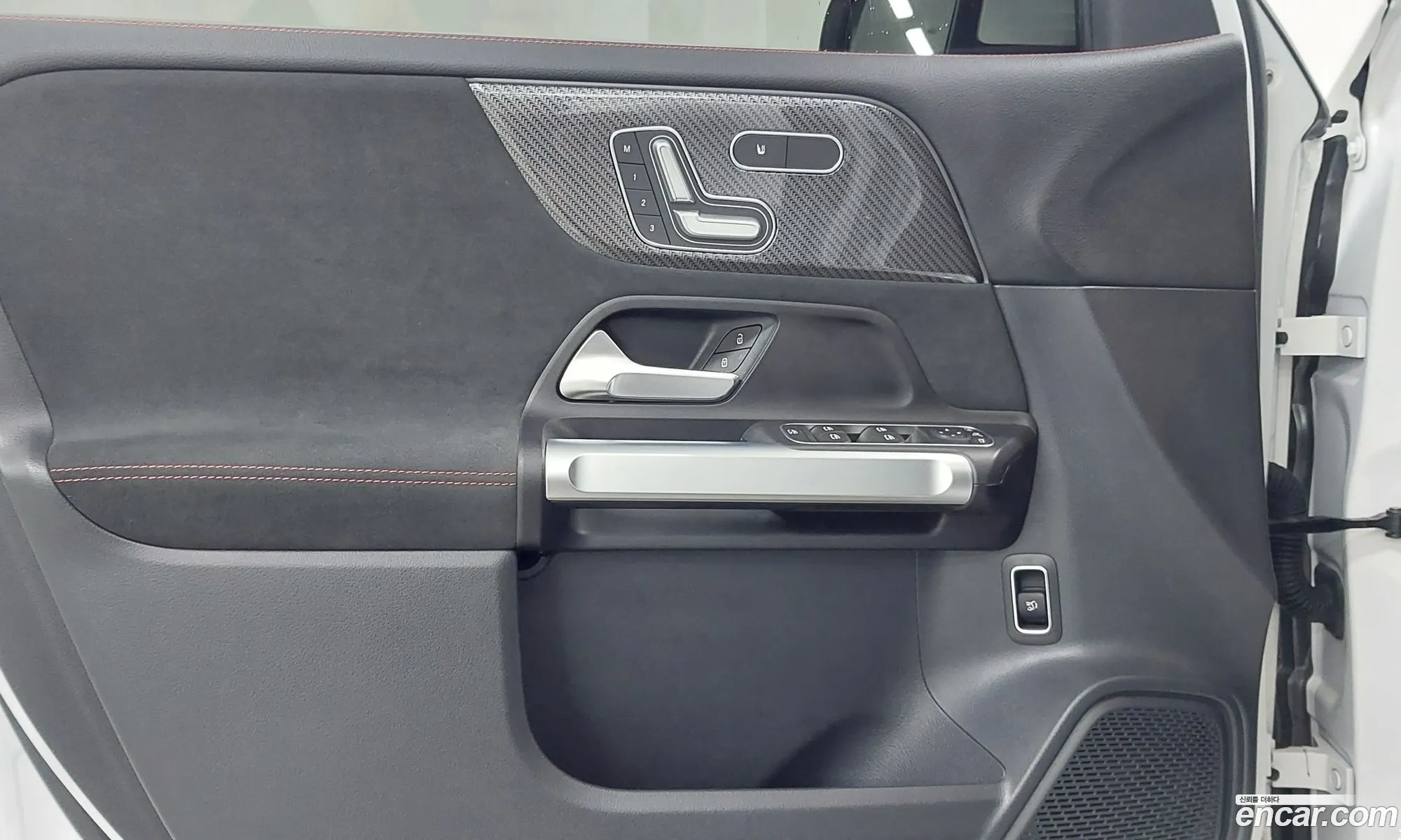 Mercedes-Benz GLB-Class X247 2022 — 3