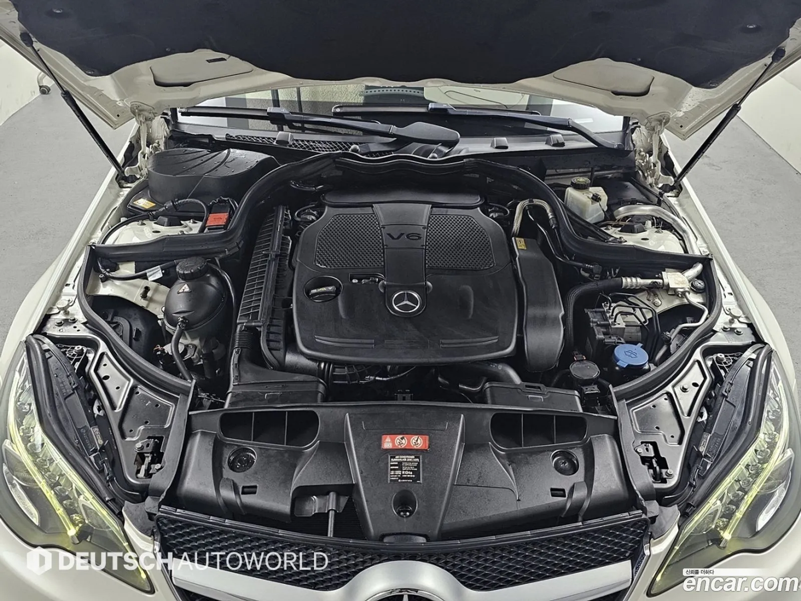 Mercedes-Benz E-Class W212 2014 — 17