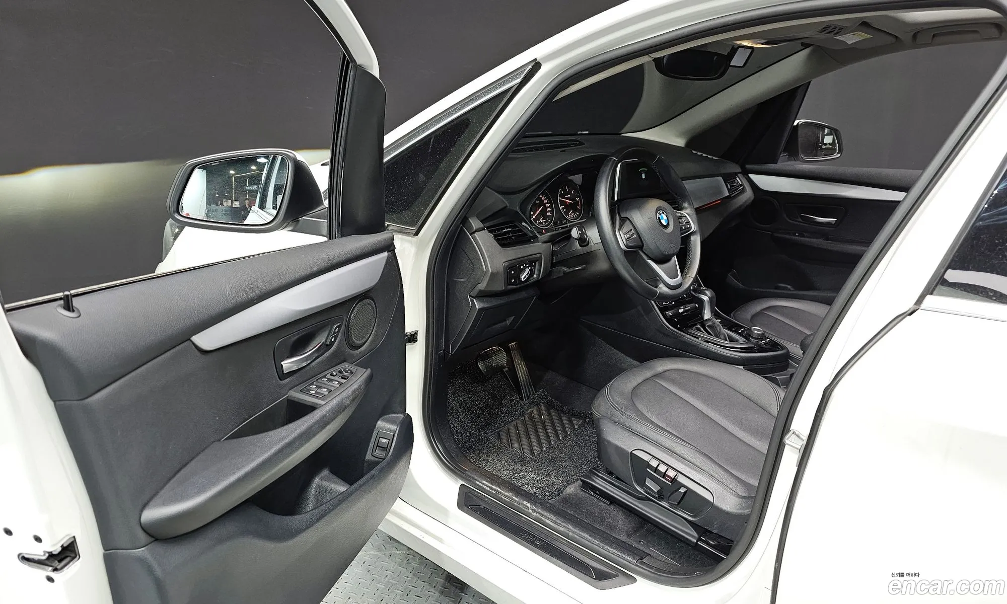 BMW 2 Series Active Tourer 2018 WBA2C110XJ7A31270 — 8
