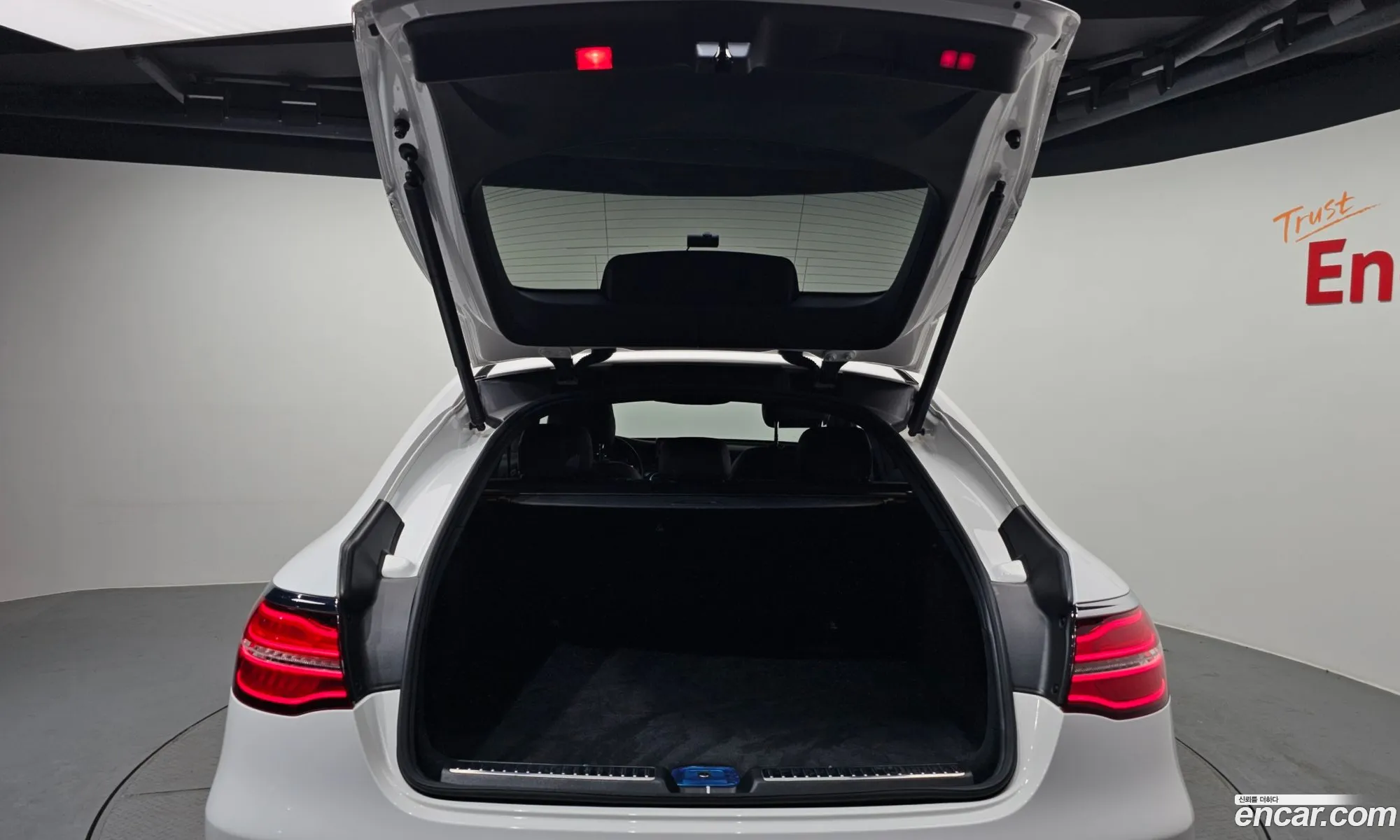 Mercedes-Benz GLC-Class X253 2019 — 6