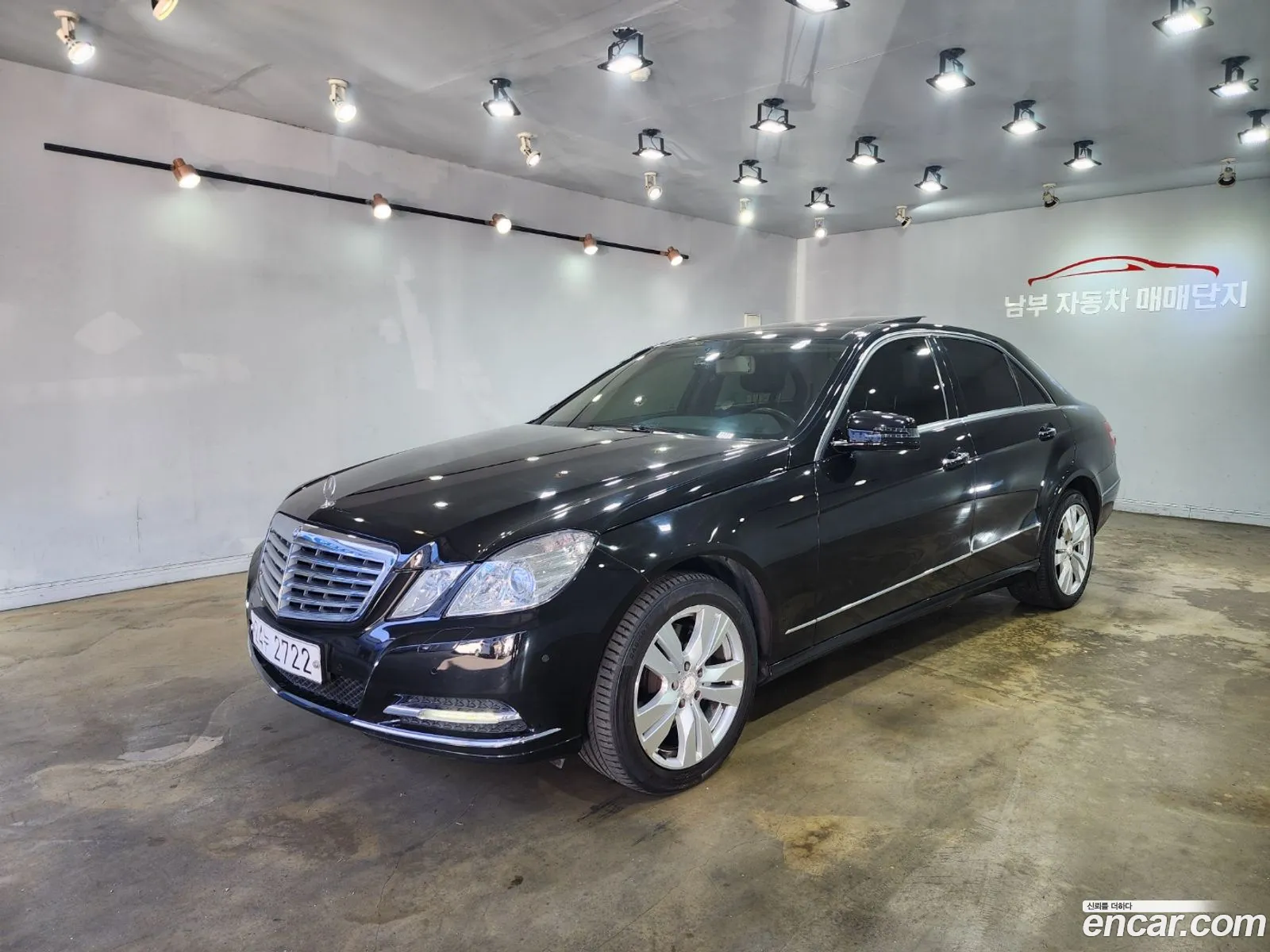Mercedes-Benz E-Class W212 2013 — 9