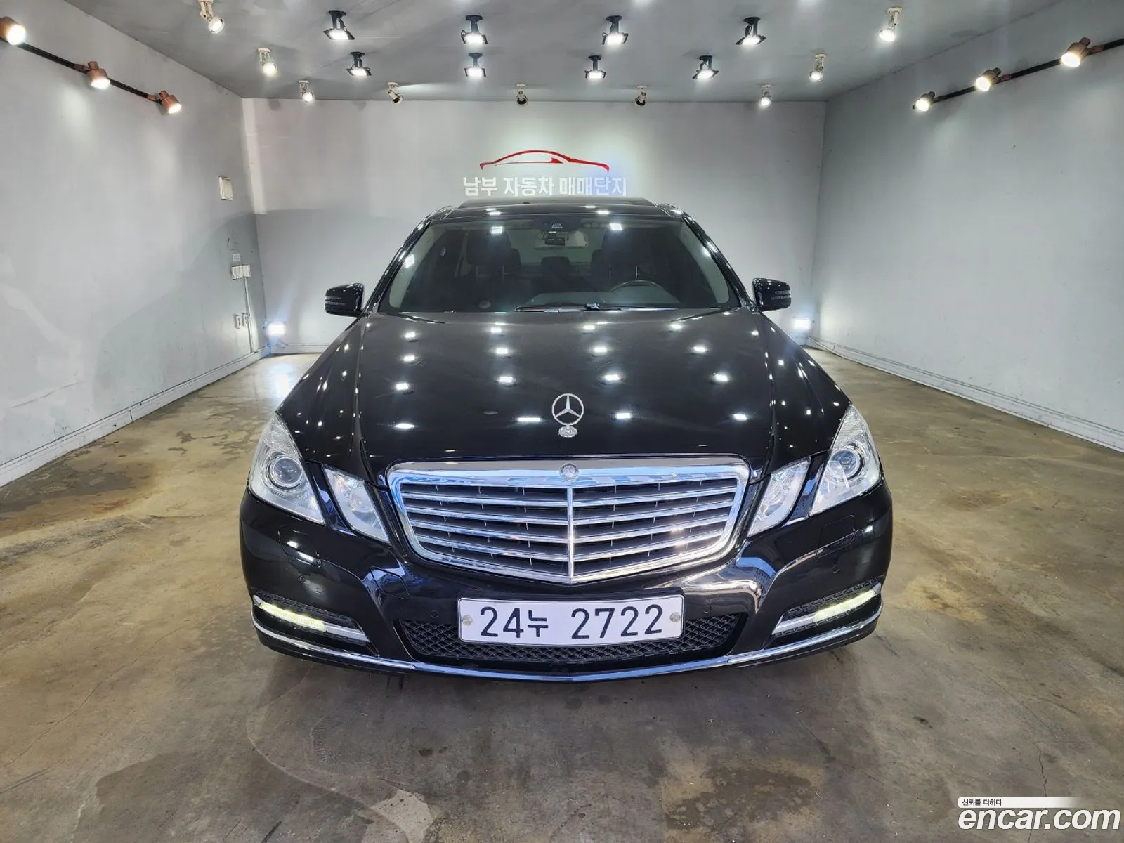 Mercedes-Benz E-Class W212 2013 — 17