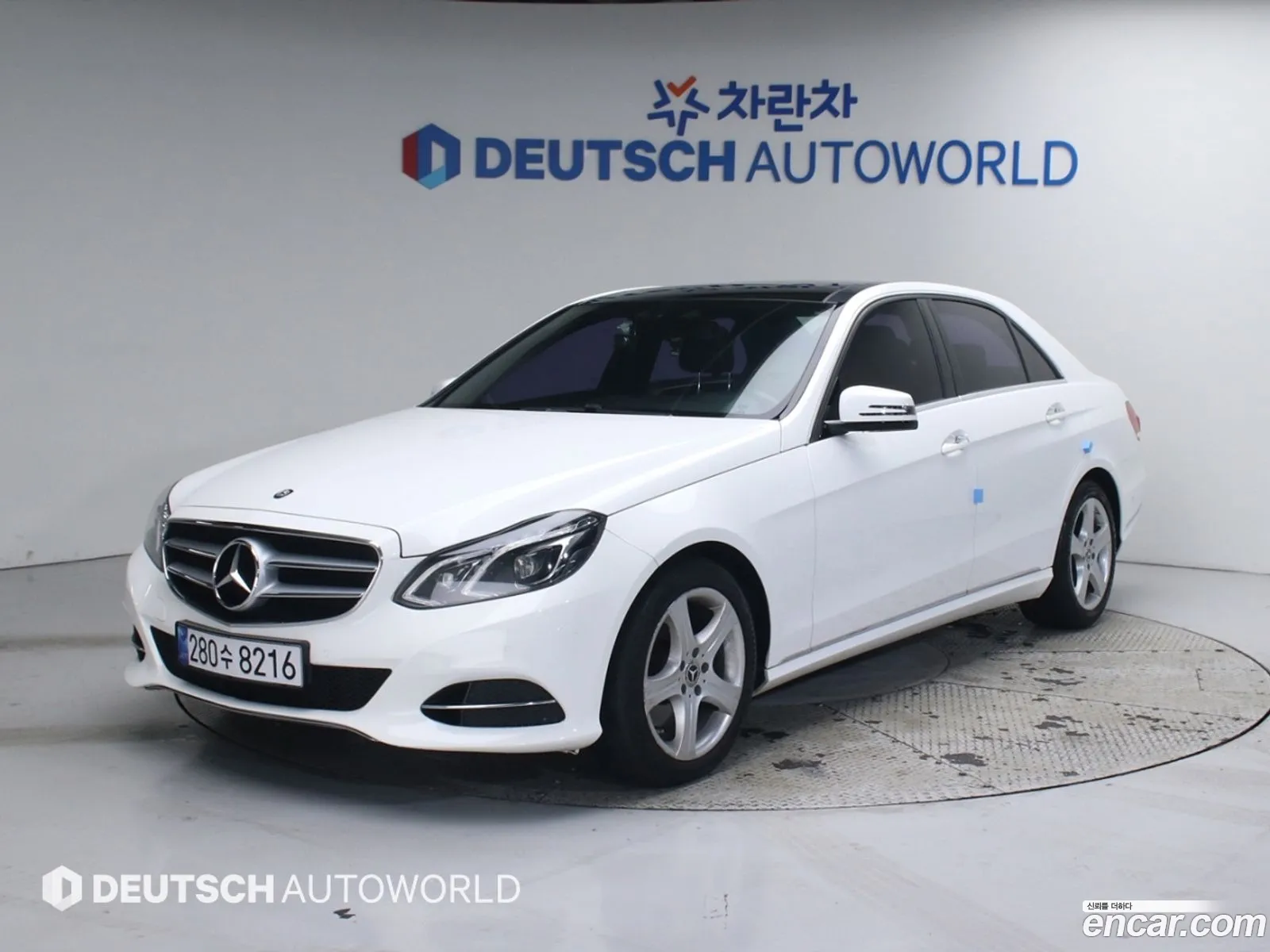Mercedes-Benz E-Class W212 2014 — 19