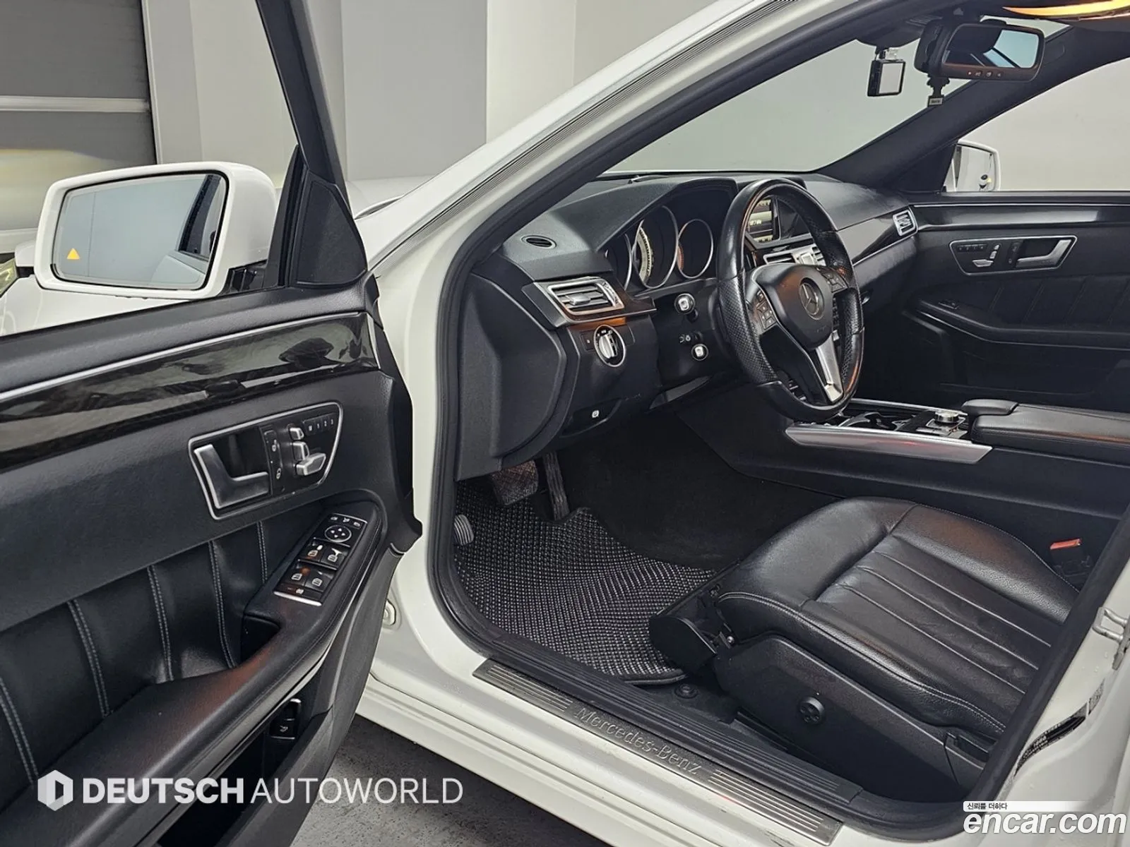 Mercedes-Benz E-Class W212 2014 — 10