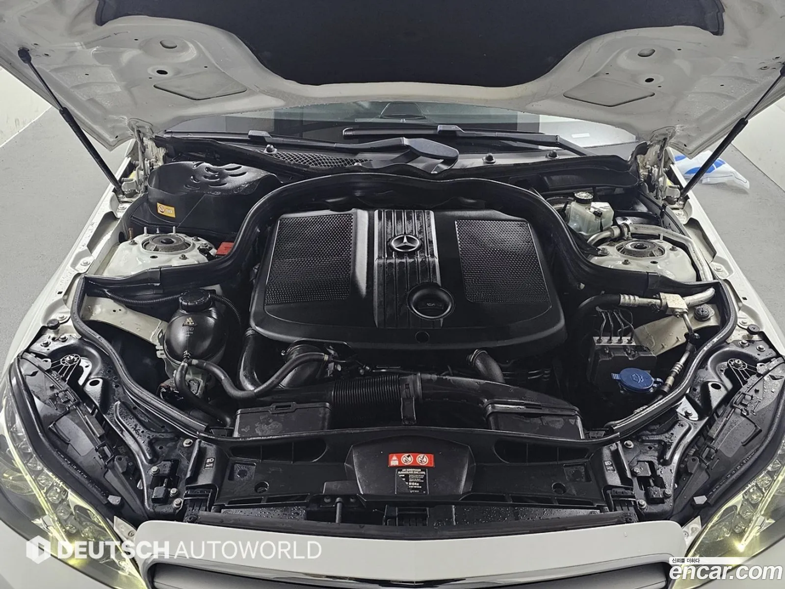 Mercedes-Benz E-Class W212 2014 — 16