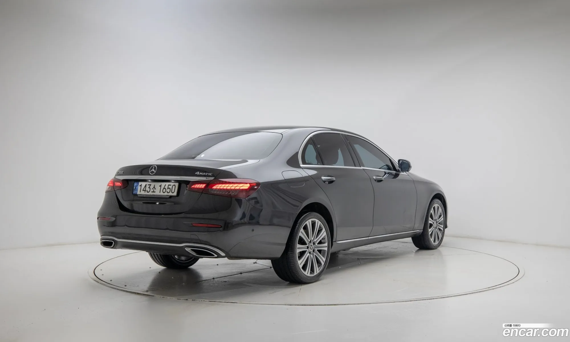 Mercedes-Benz E-Class W213 2022 — 10