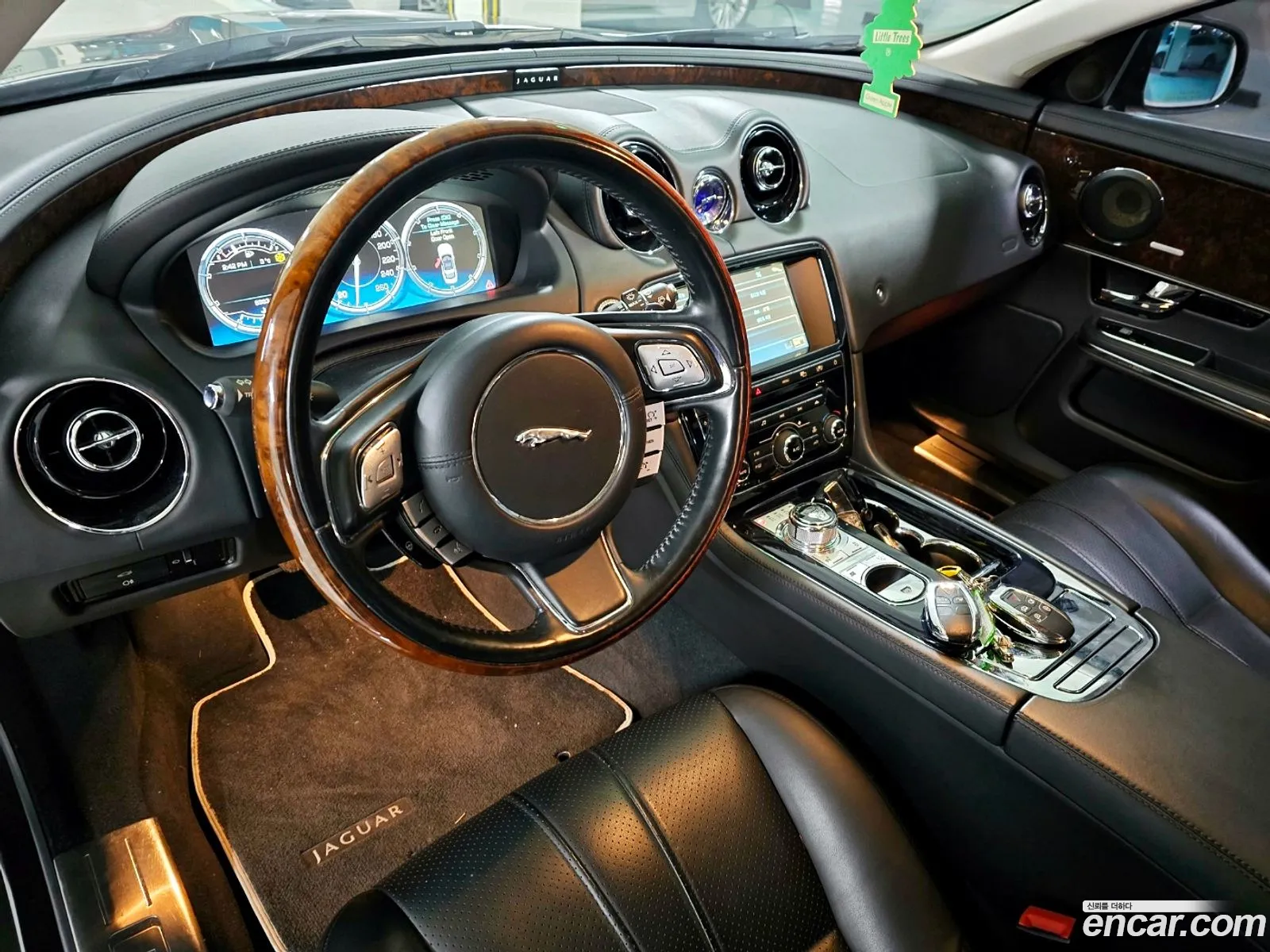 Jaguar XJ 2011 — 20