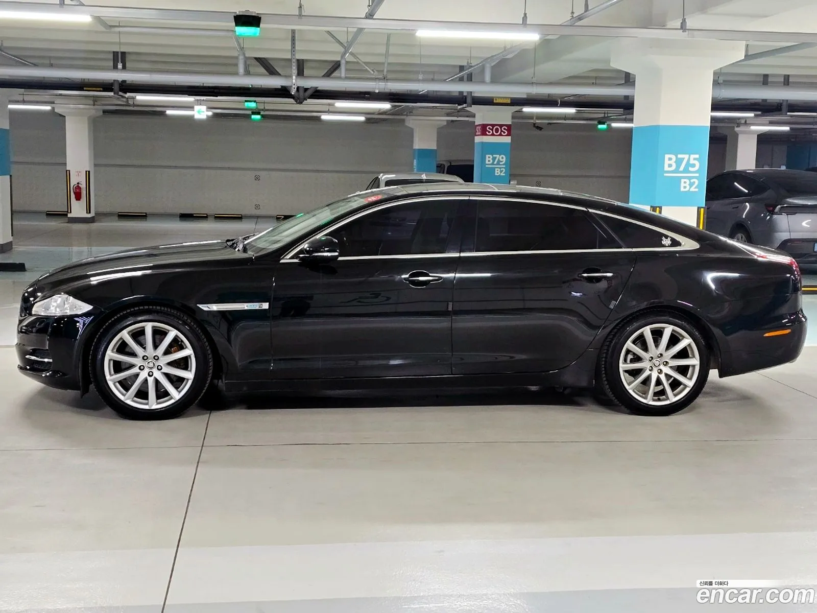 Jaguar XJ 2011 — 7