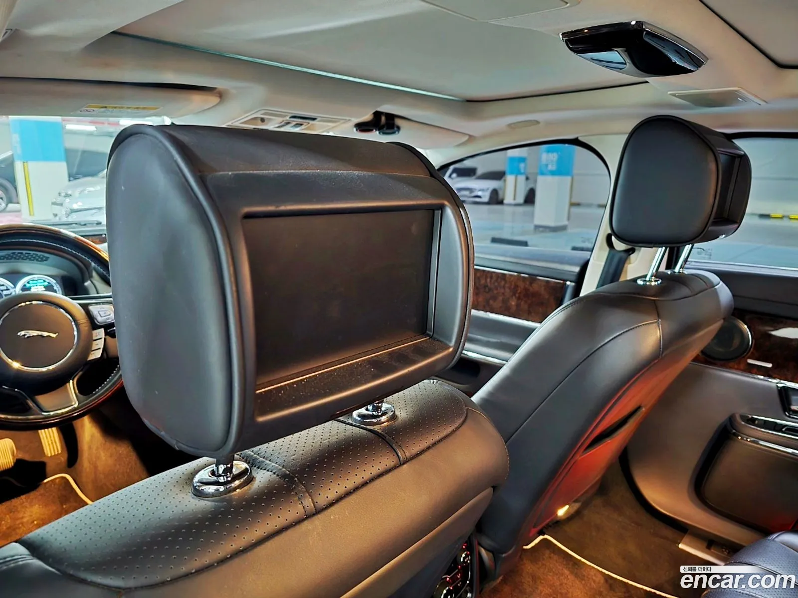 Jaguar XJ 2011 — 13