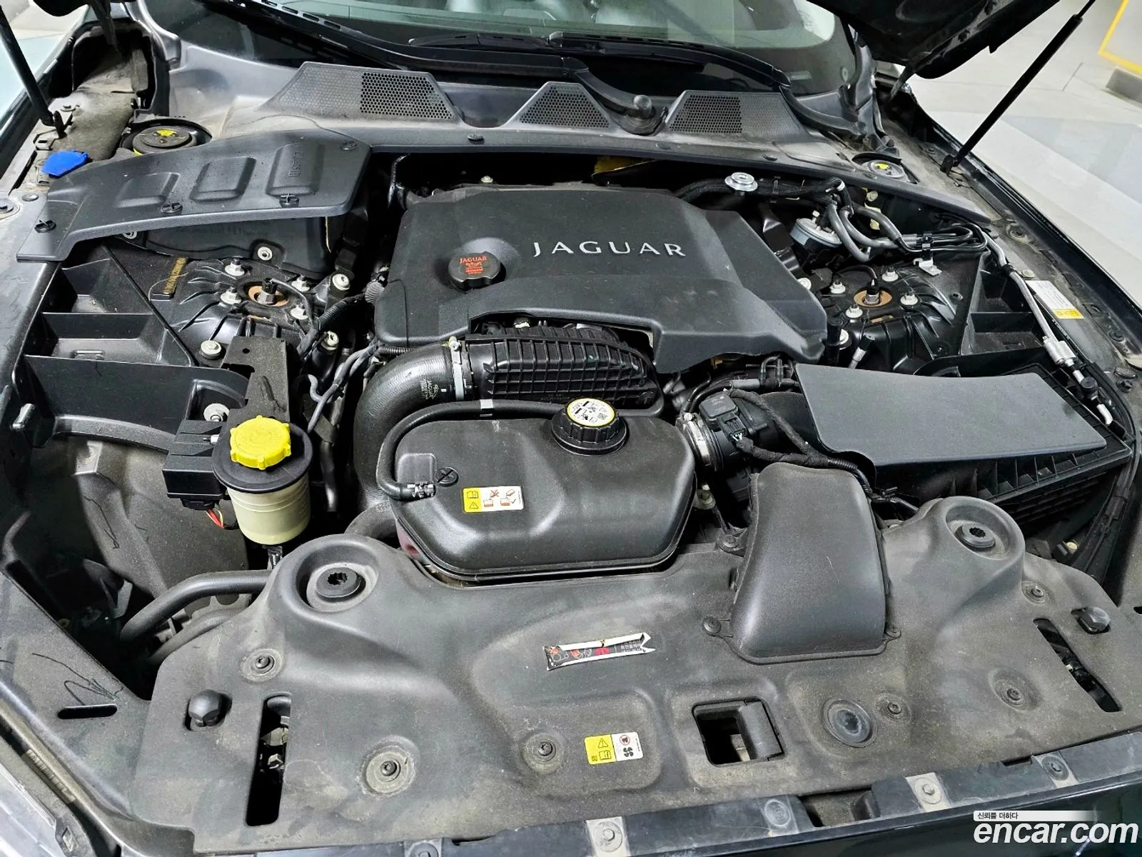Jaguar XJ 2011 — 3