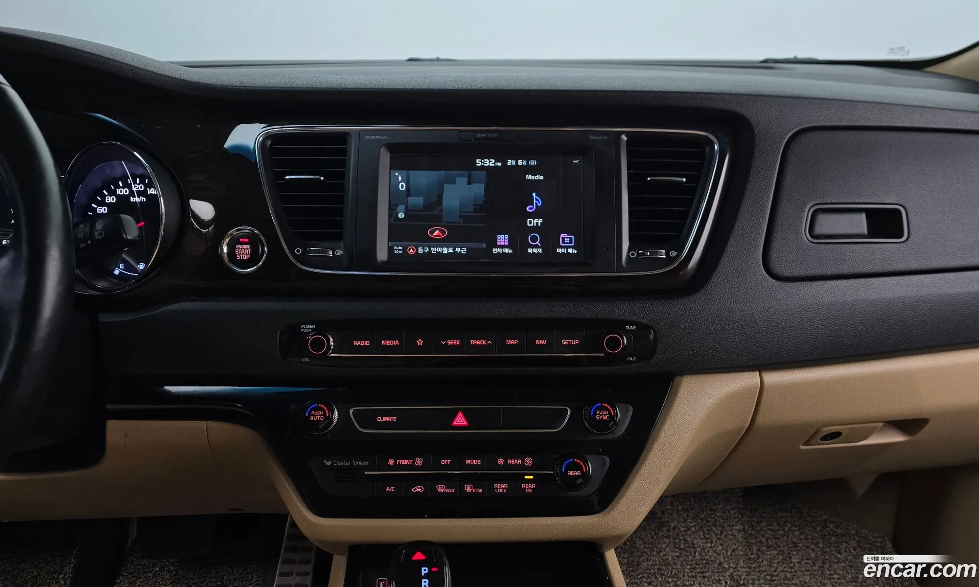 Kia Carnival 2019 — 4