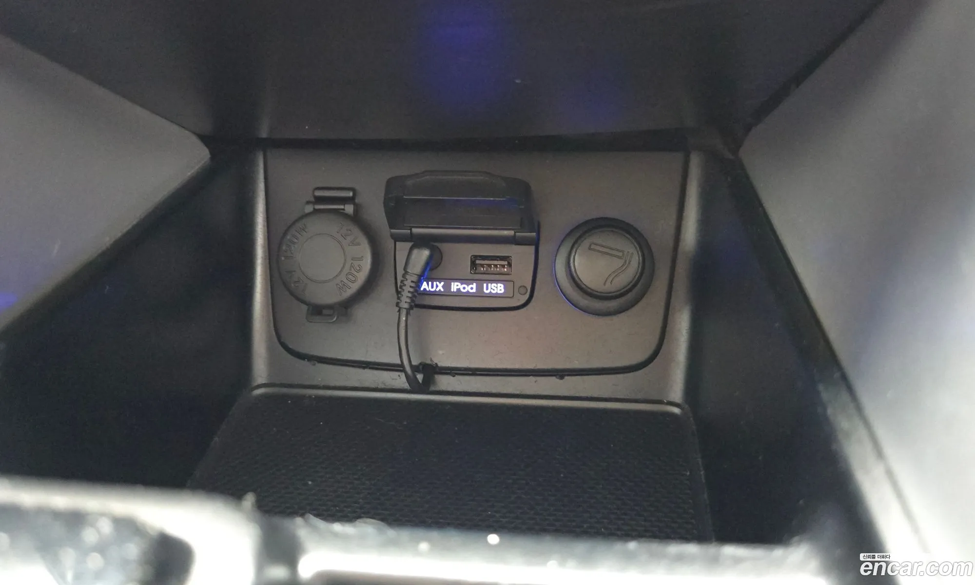 Hyundai YF Sonata 2009 — 14