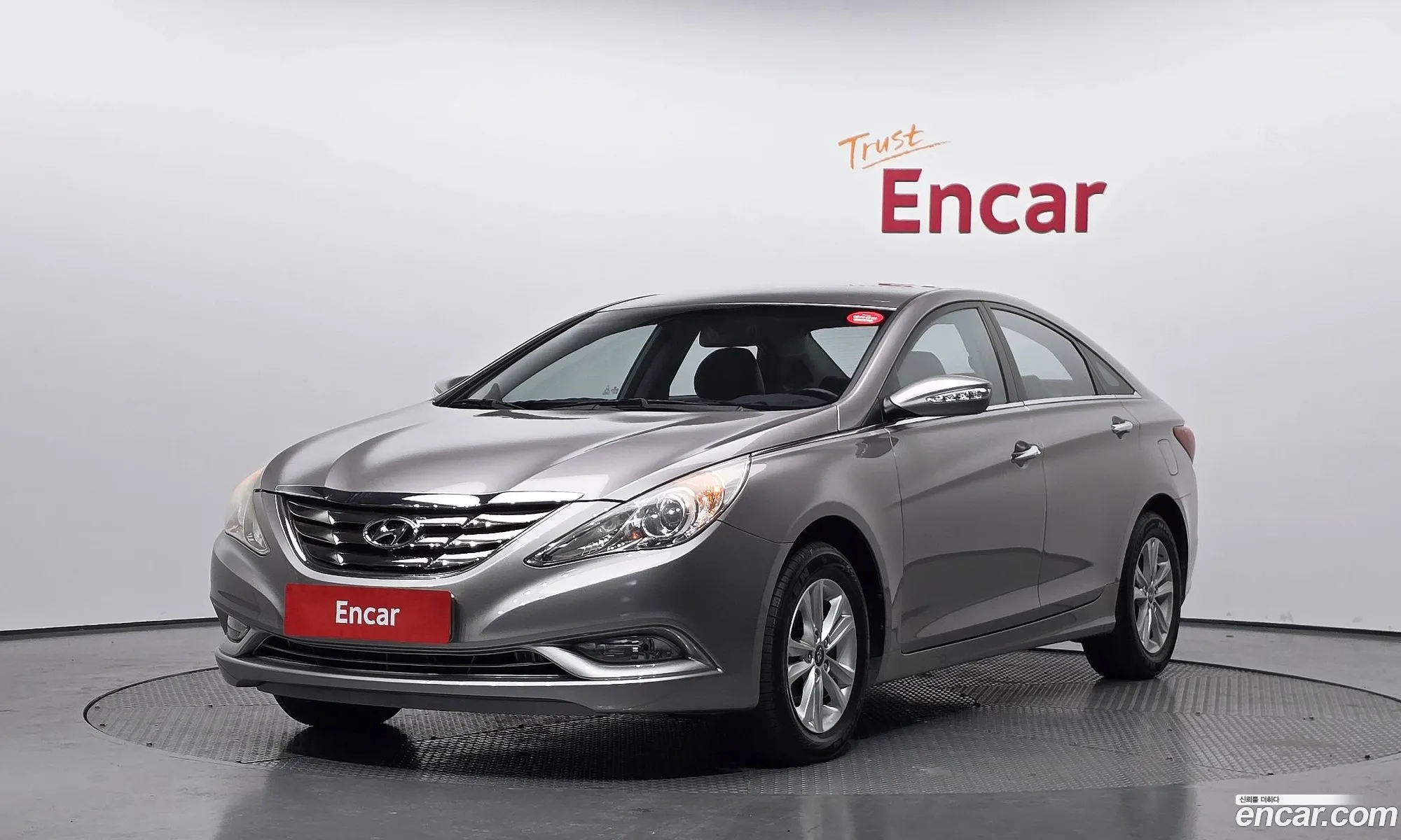 Hyundai YF Sonata 2009 — 20