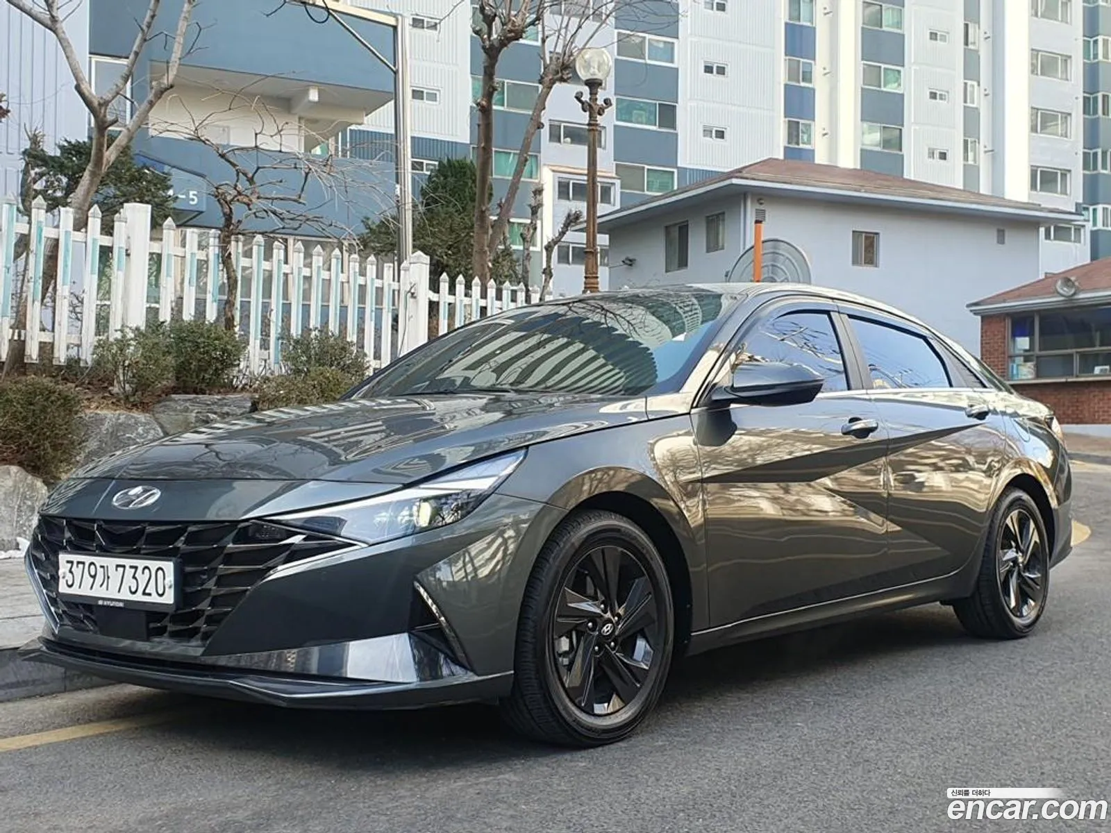 Hyundai Elantra Hybrid 2020 — 20