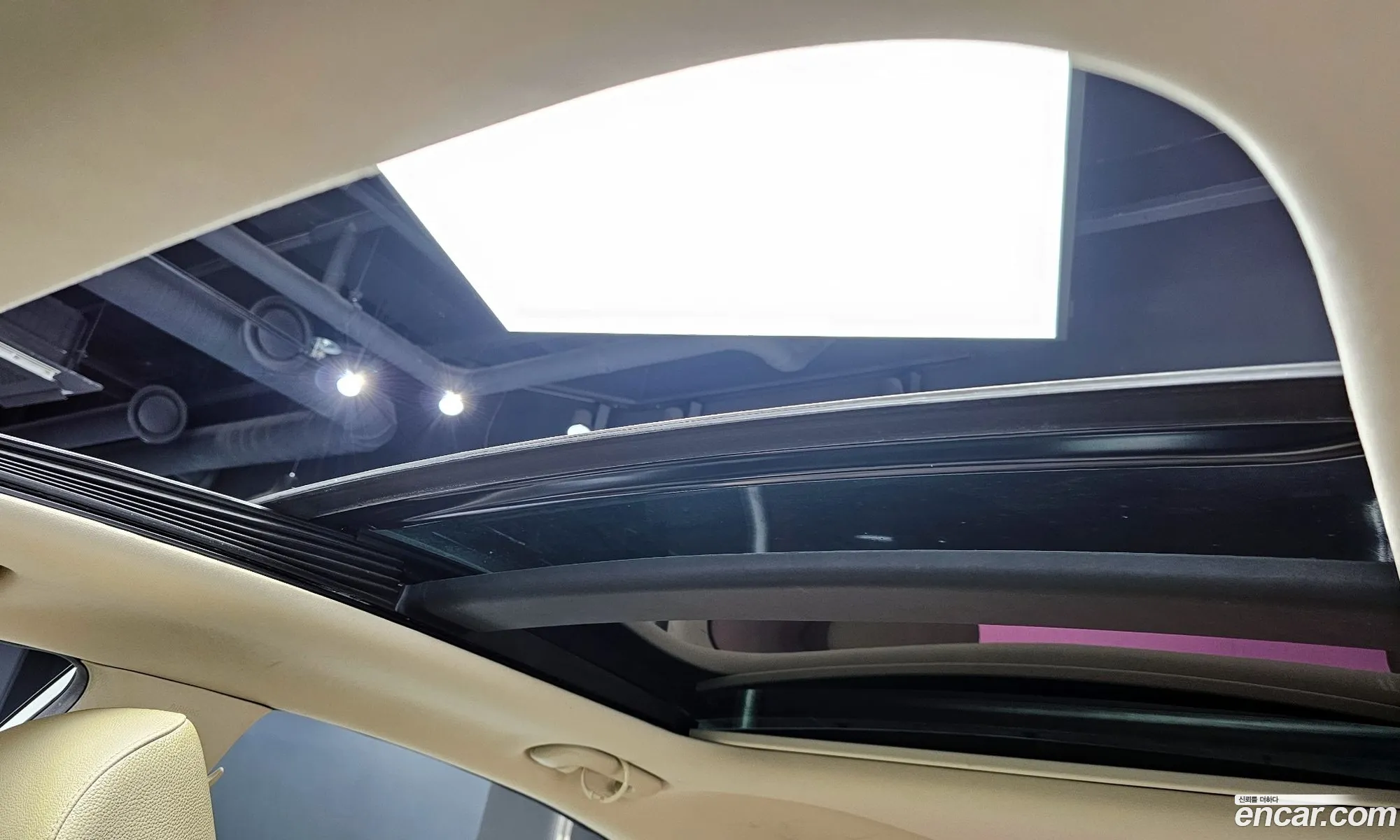 Kia K7 2017 KNALB41ABHA076171 — 18