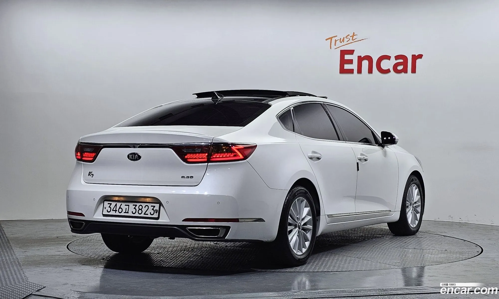 Kia K7 2017 KNALB41ABHA076171 — 16