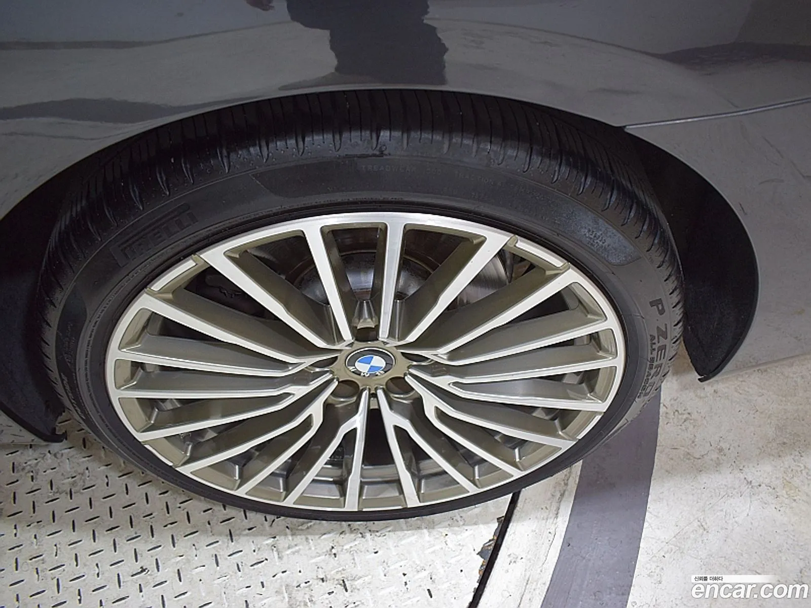 BMW 7 Series 2020 — 7