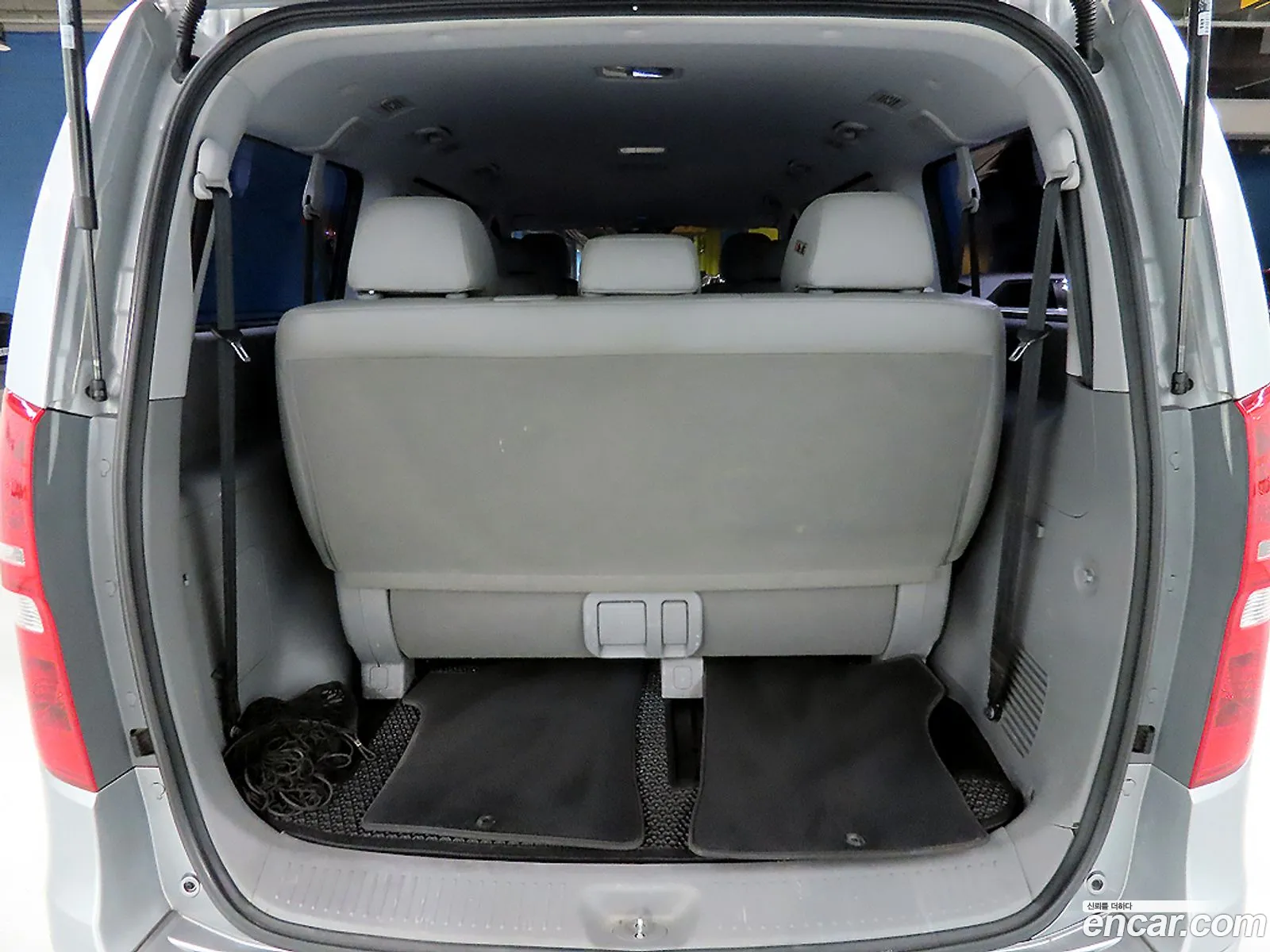 Hyundai Grand Starex 2018 — 12