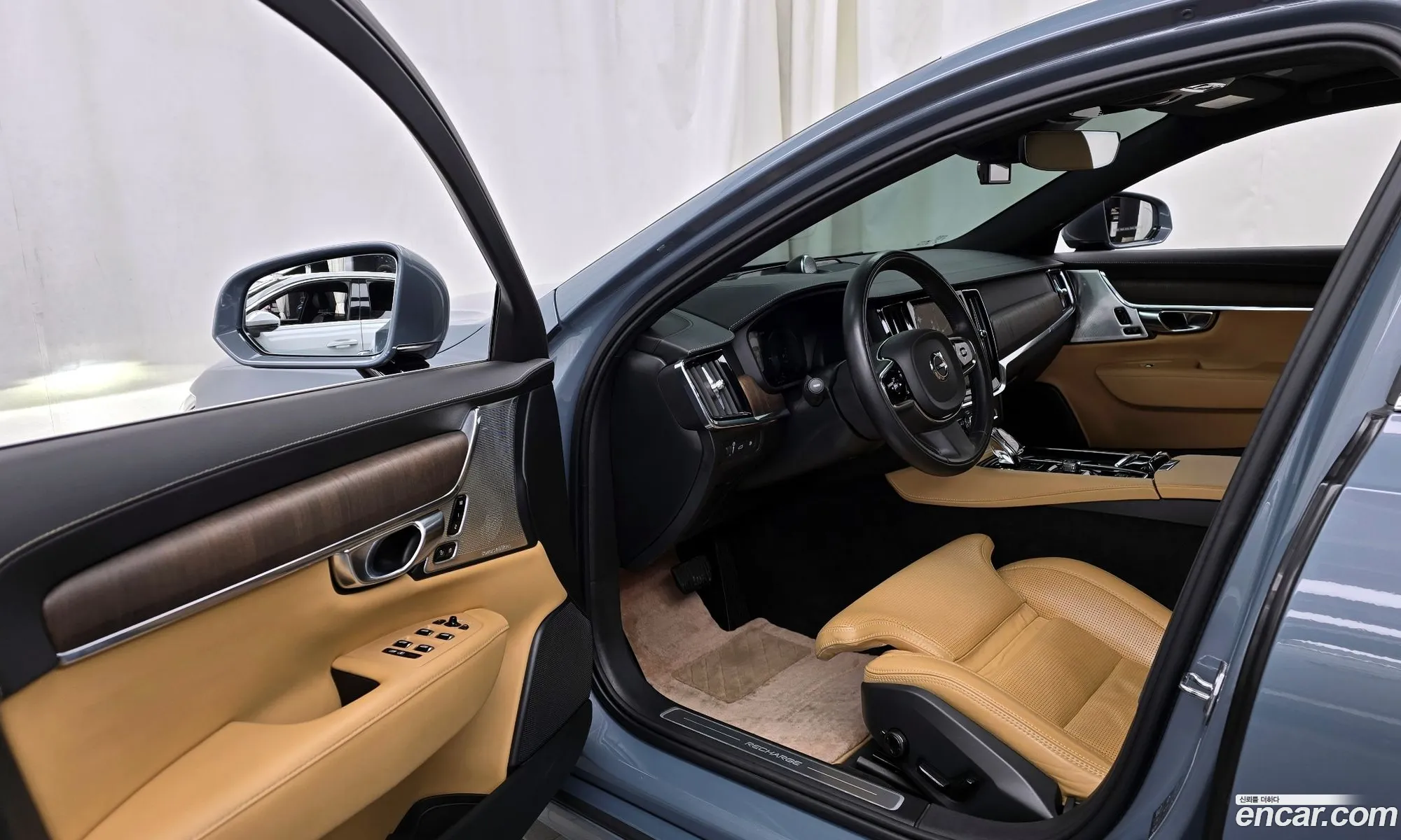 Volvo S90 2021 — 2