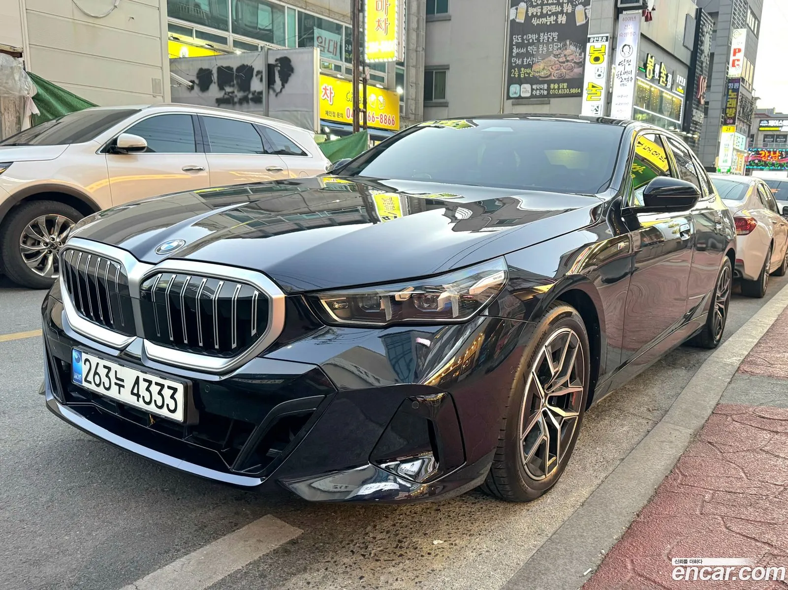 BMW 5 Series 2025 — 13