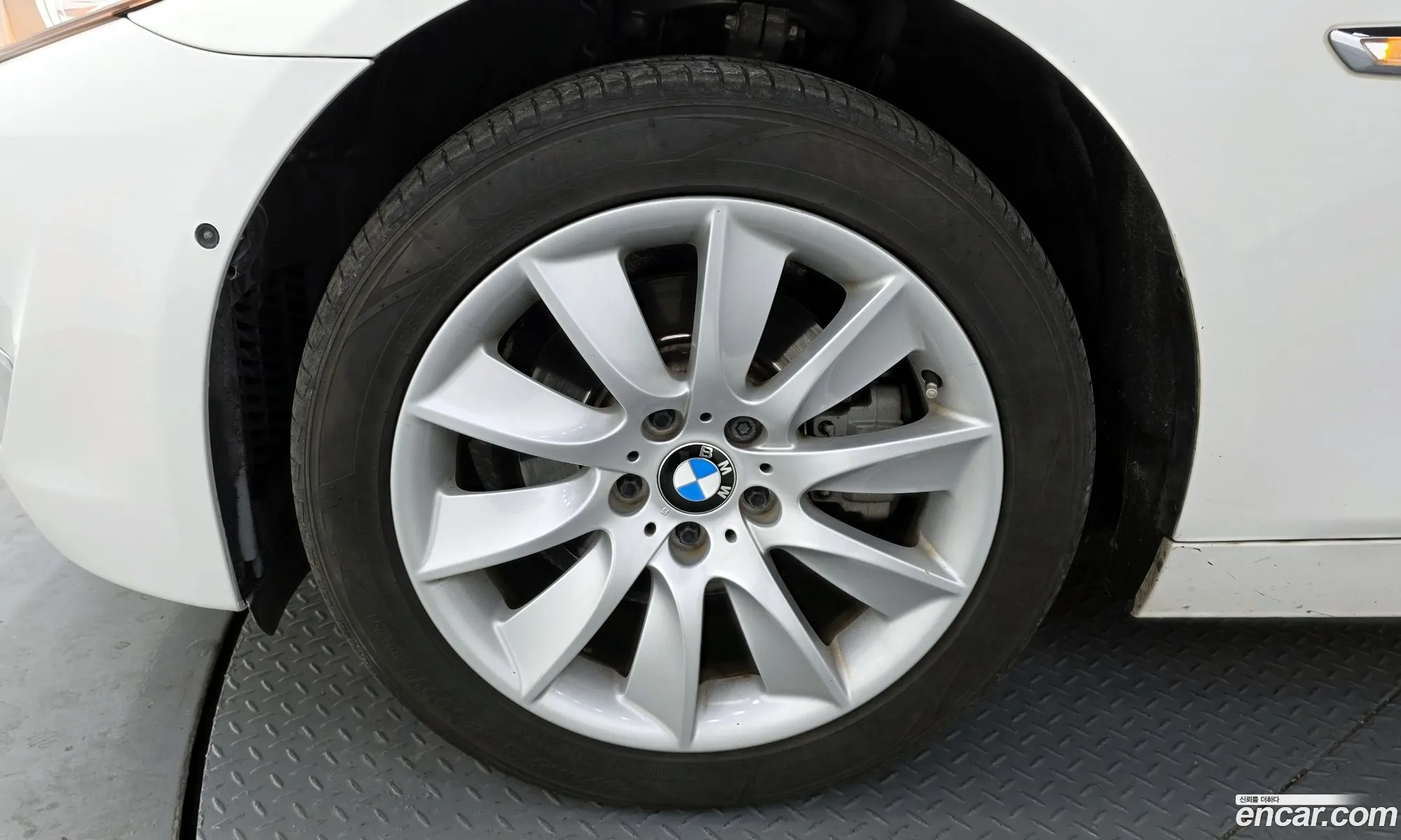 BMW 5 Series 2013 — 9