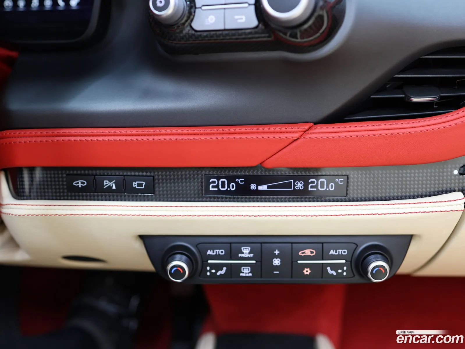 Ferrari F8 Spider 2021 — 8