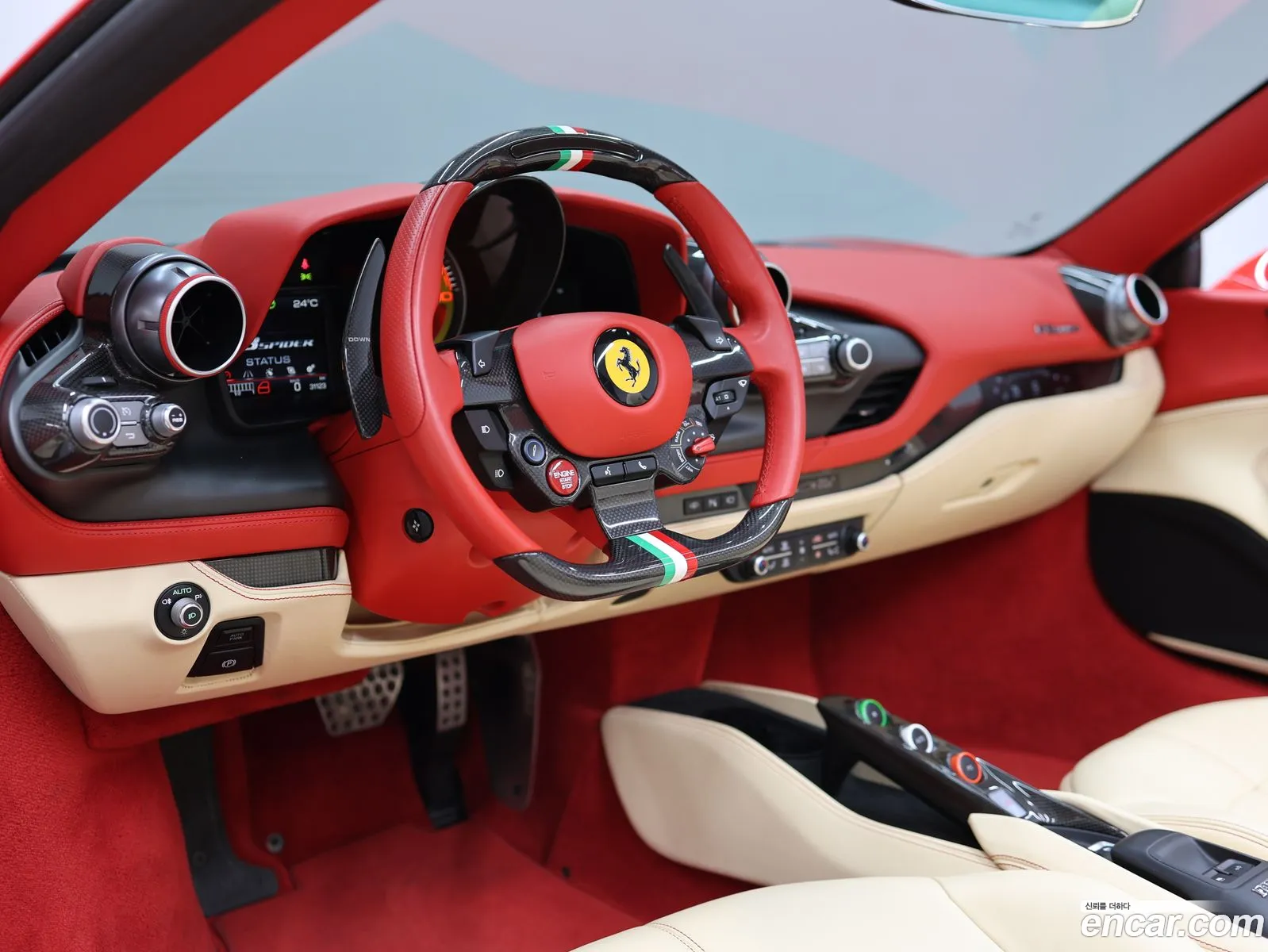 Ferrari F8 Spider 2021 — 16