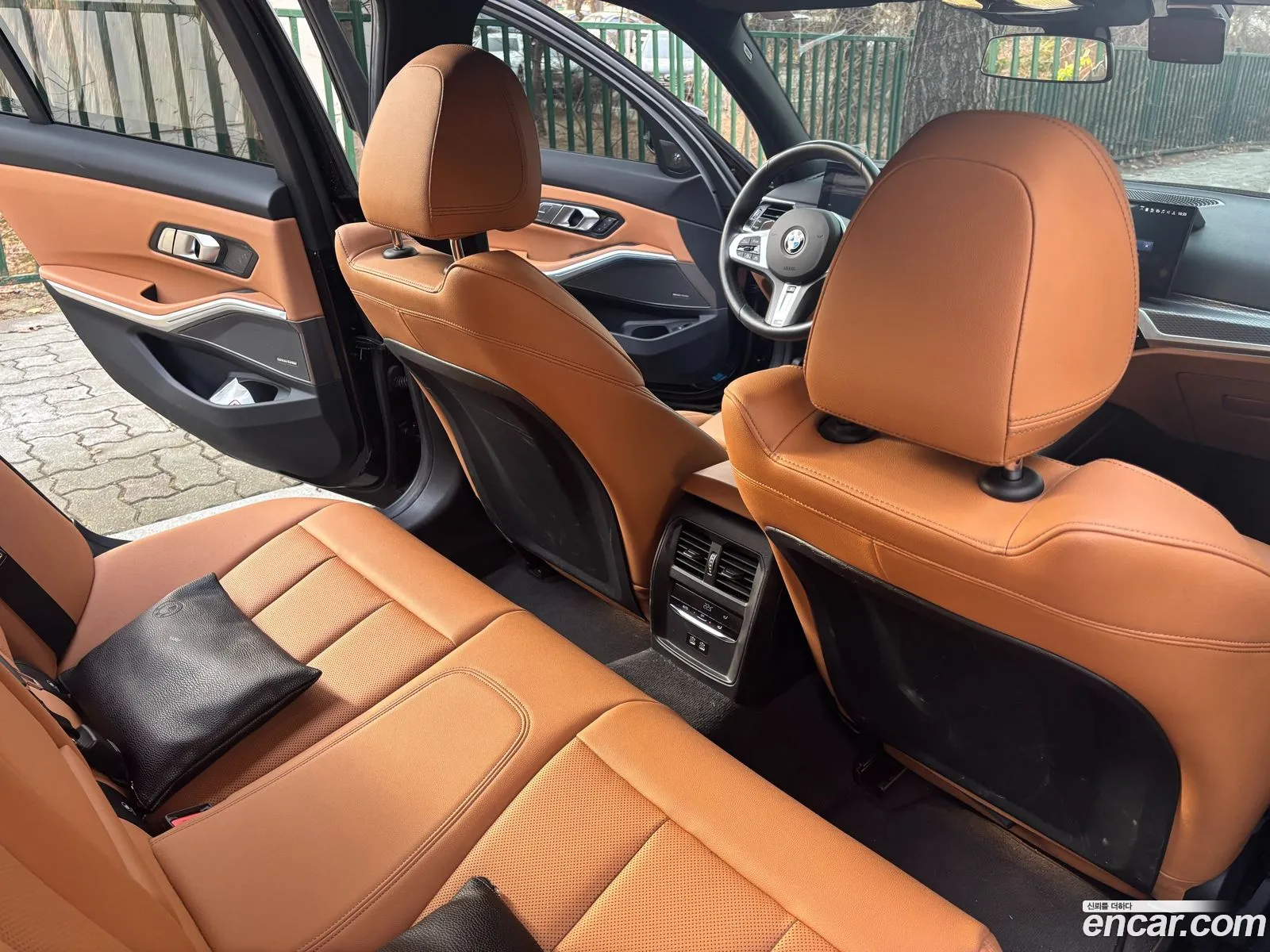 BMW 3 Series 2023 — 8